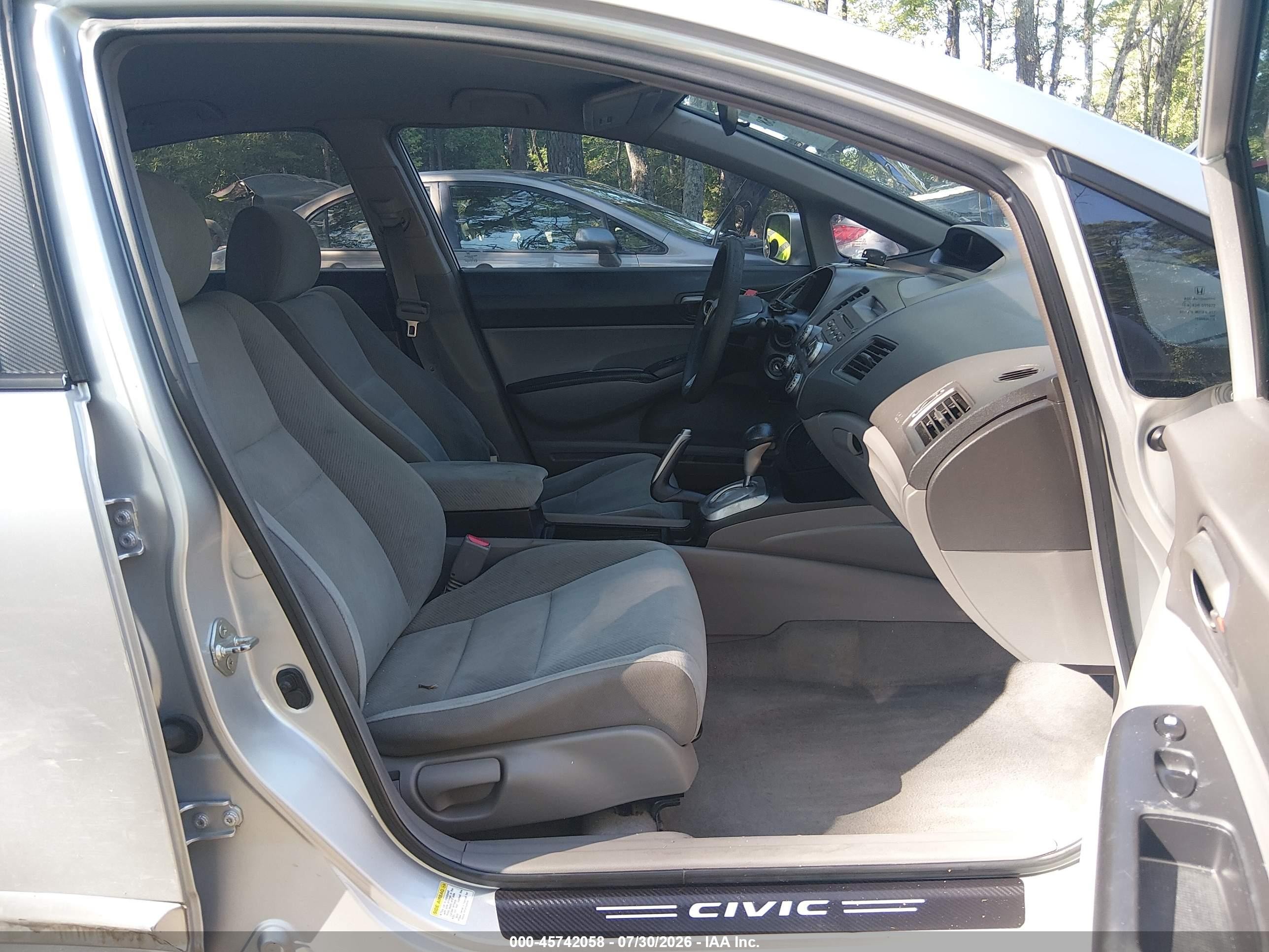 2010 Honda Civic Lx Silver vin: 2HGFA1F50AH314018
