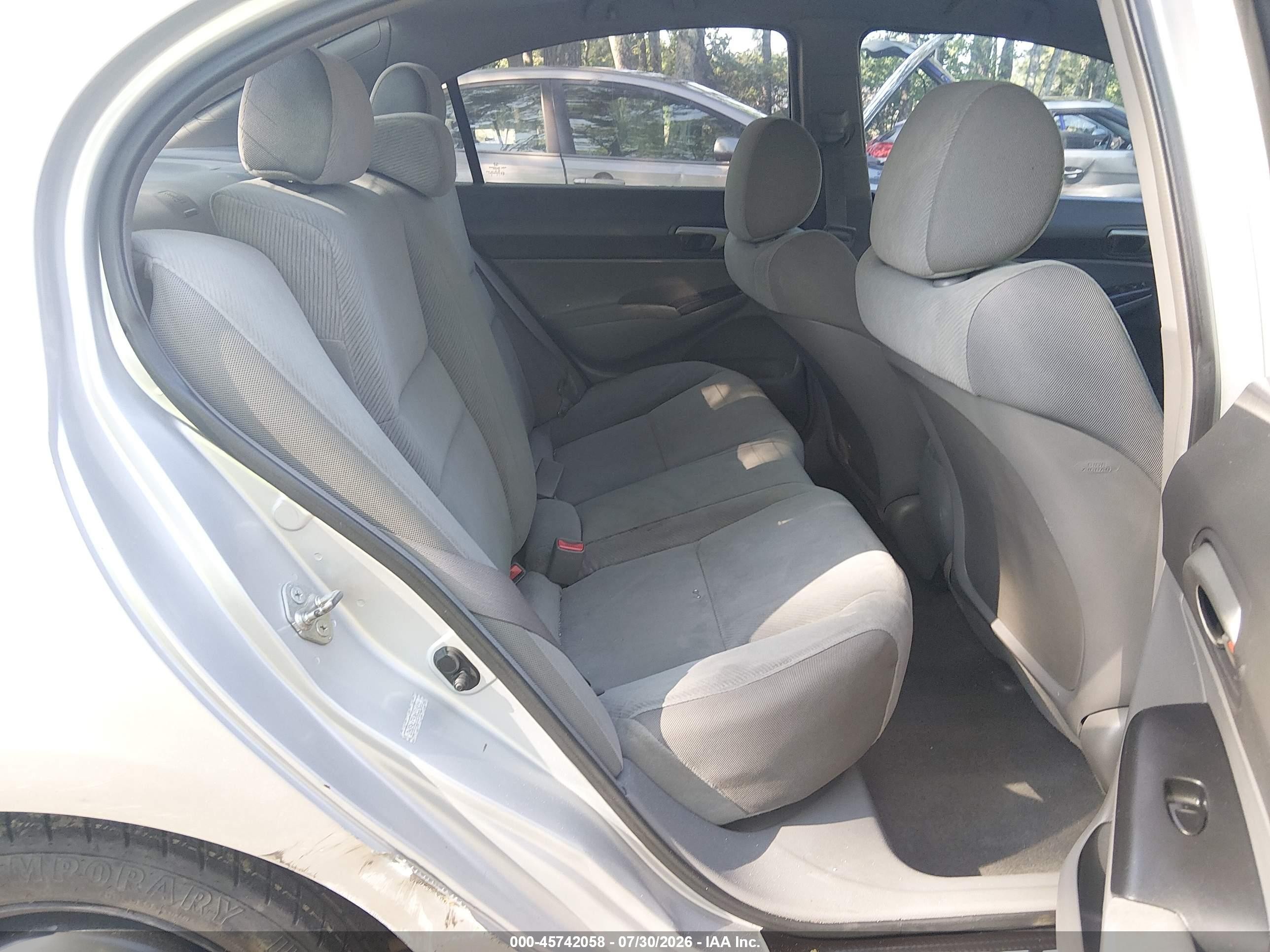 2010 Honda Civic Lx Silver vin: 2HGFA1F50AH314018