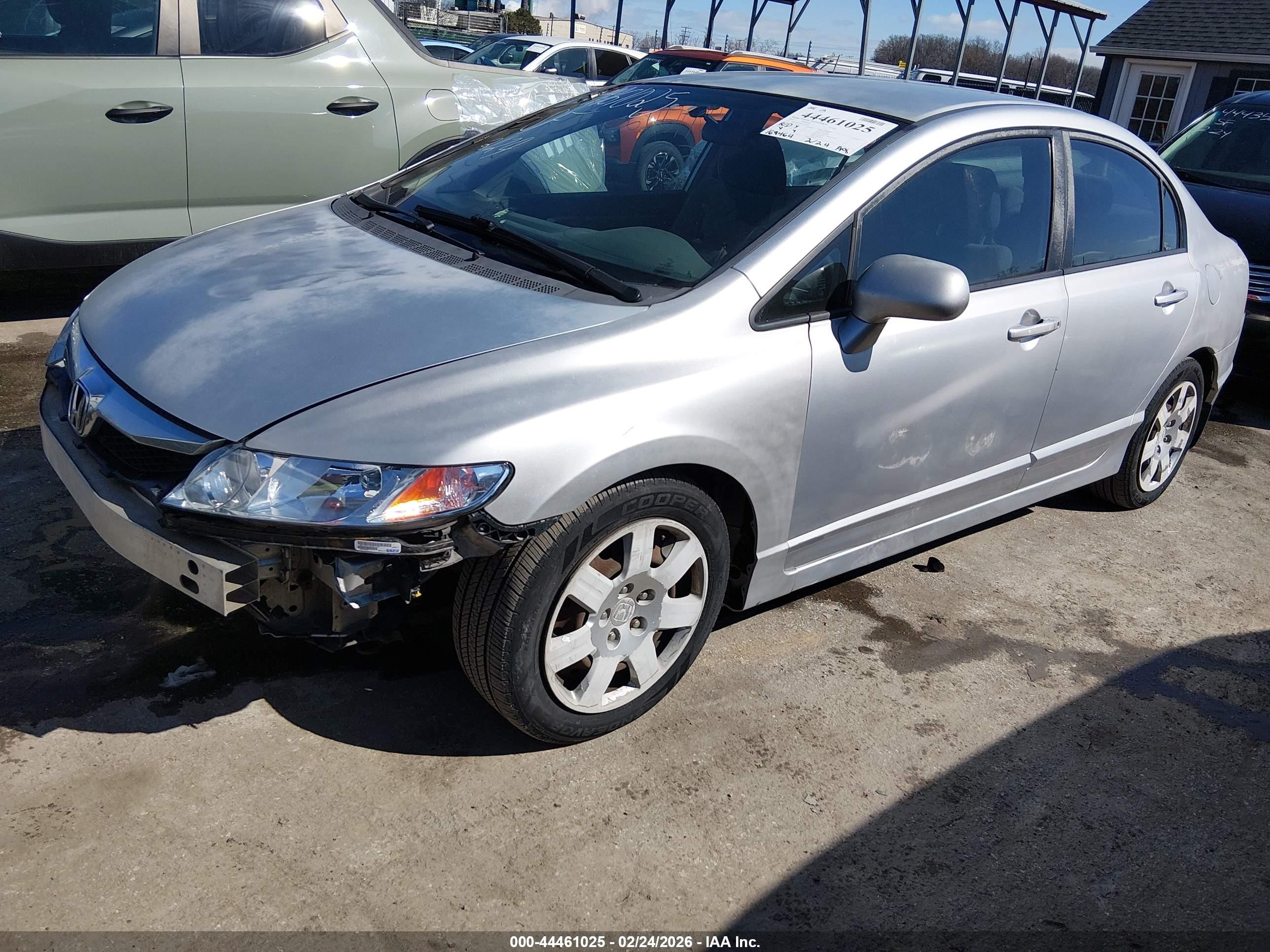2010 Honda Civic Lx Silver vin: 2HGFA1F50AH329635