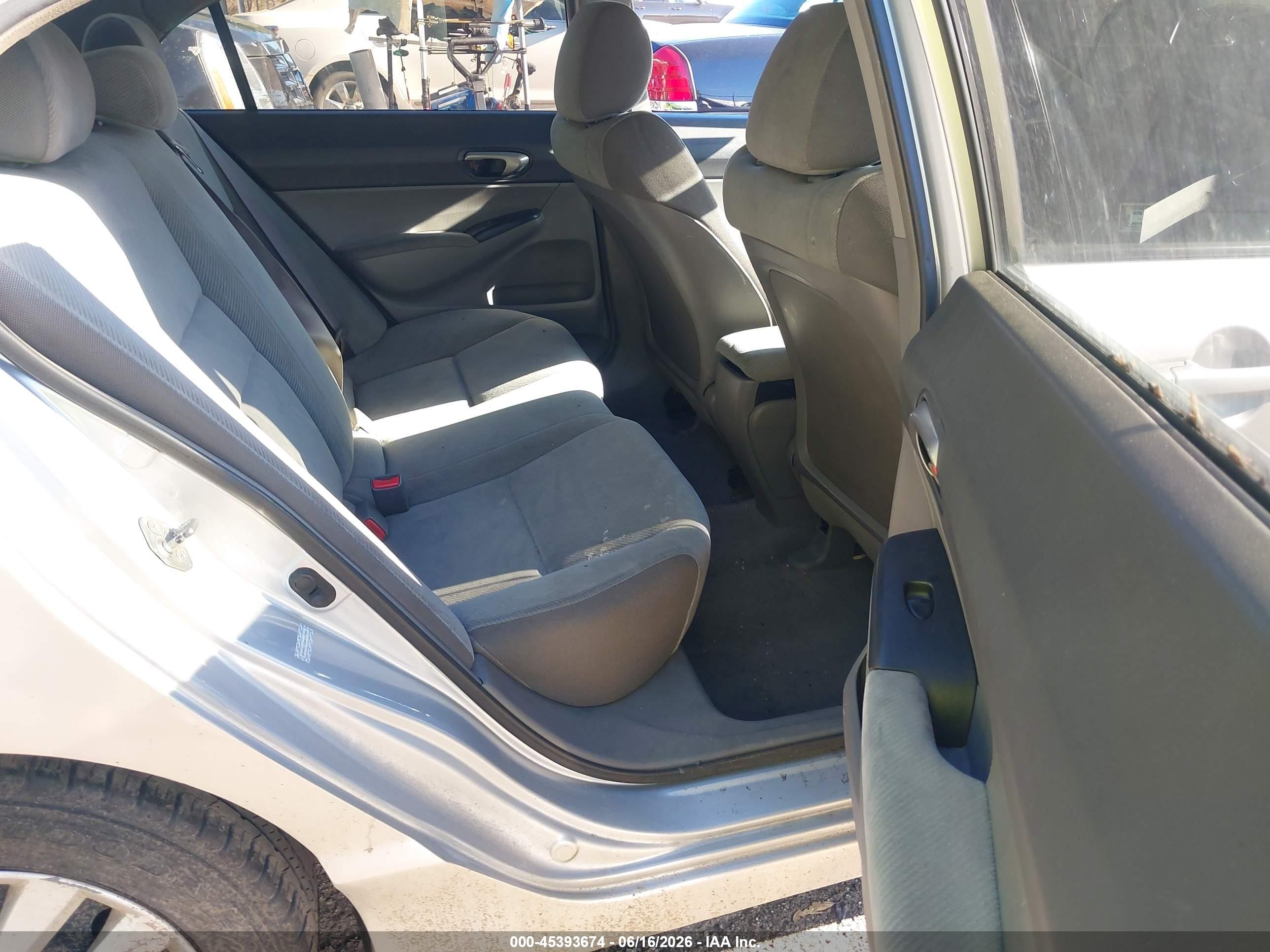 2010 Honda Civic Lx Серебряный vin: 2HGFA1F50AH527955