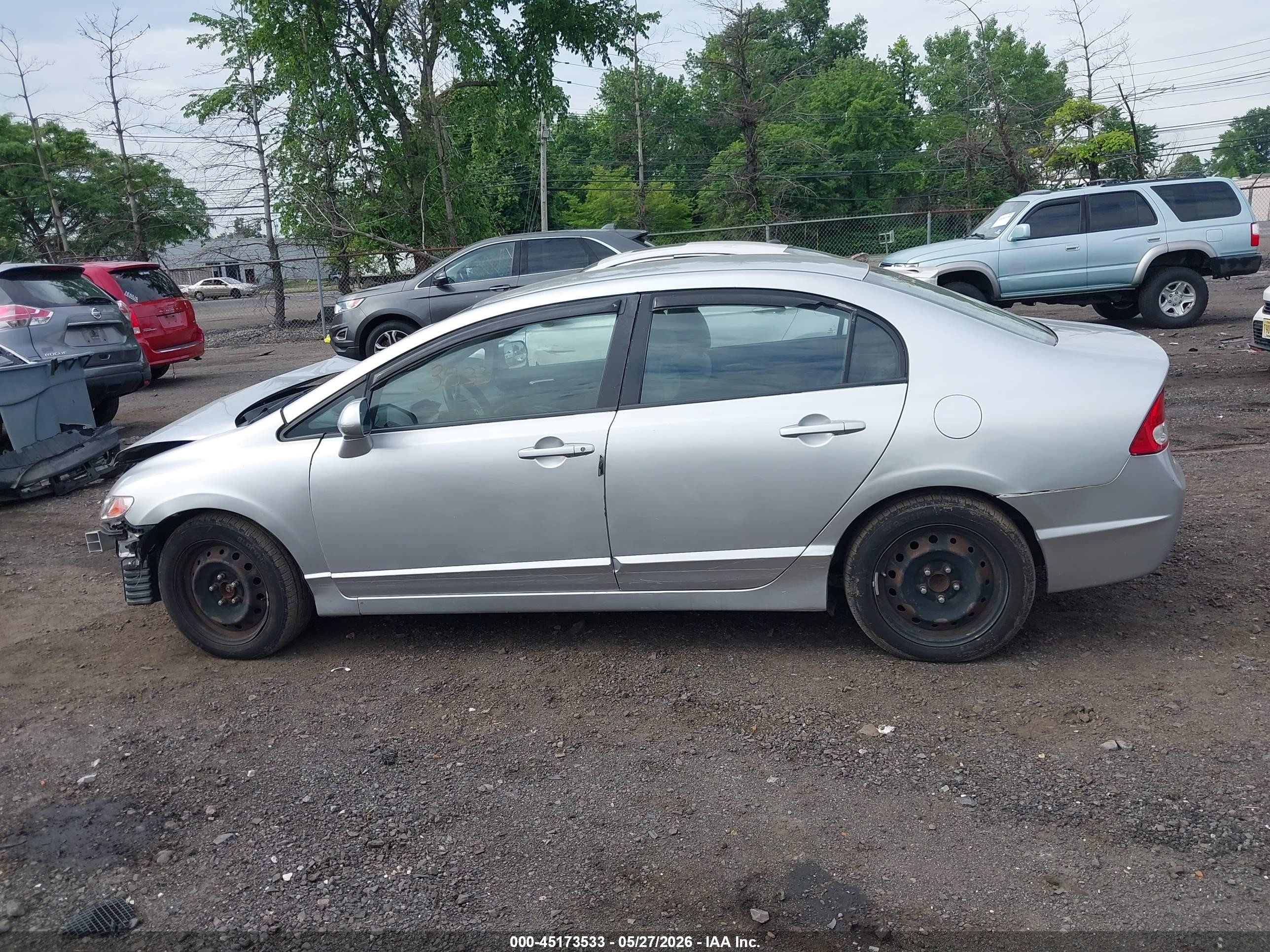 2010 Honda Civic Lx Silver vin: 2HGFA1F50AH551995