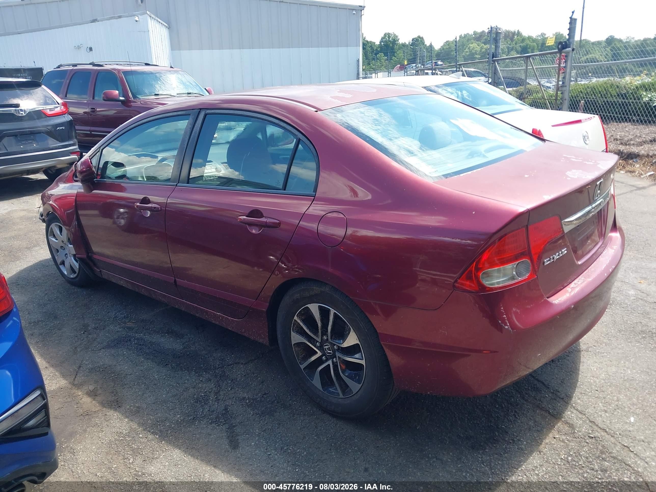 2010 Honda Civic Lx Red vin: 2HGFA1F50AH570823