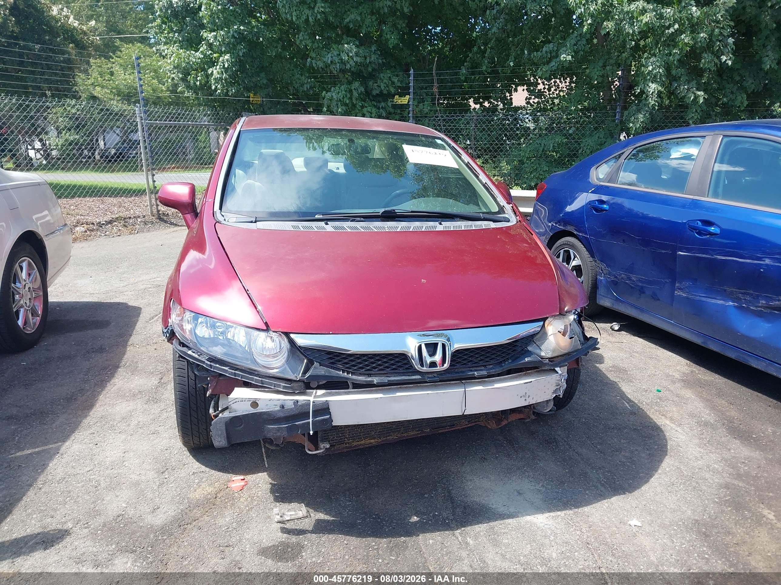 2010 Honda Civic Lx Red vin: 2HGFA1F50AH570823