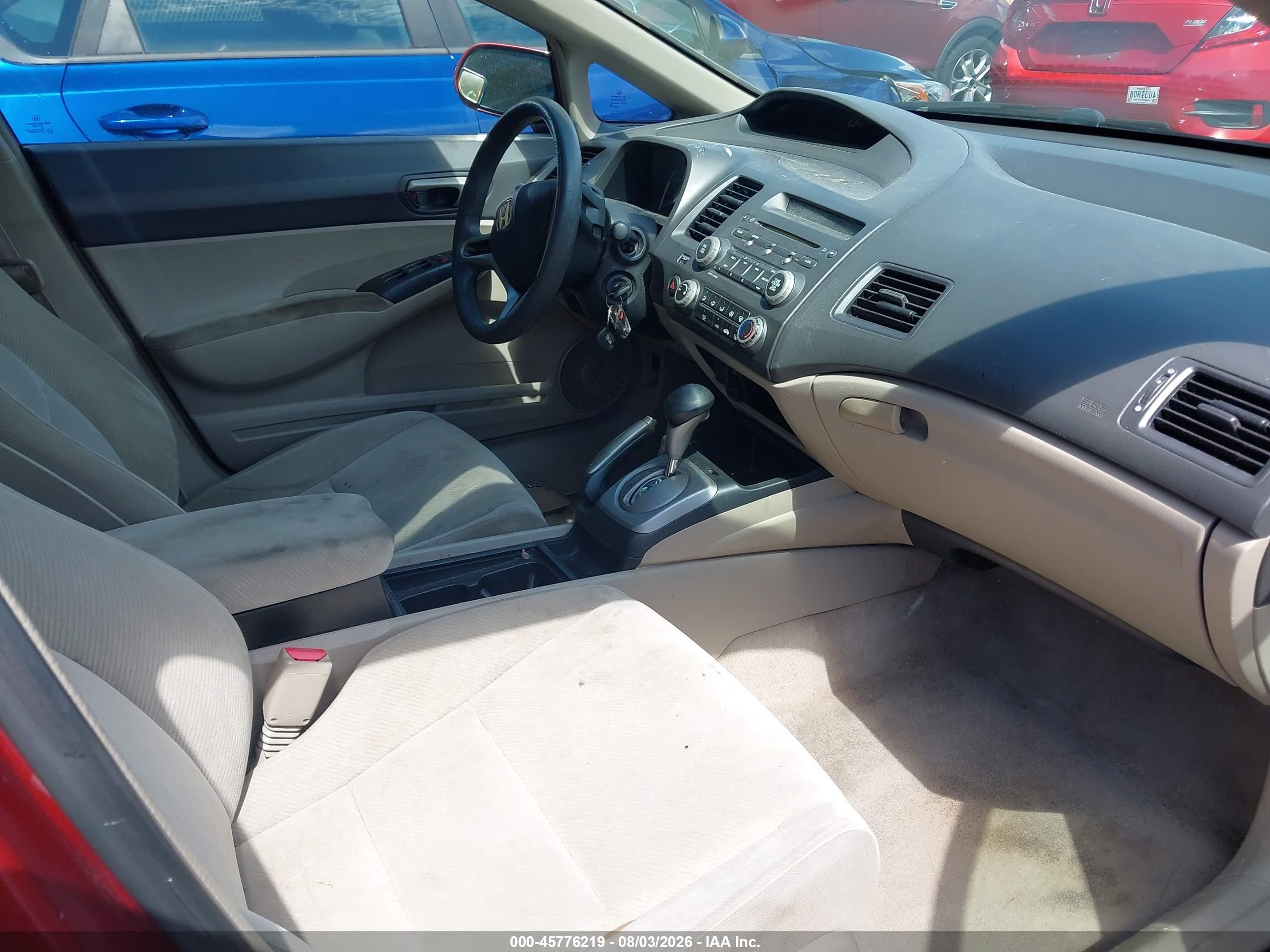 2010 Honda Civic Lx Red vin: 2HGFA1F50AH570823