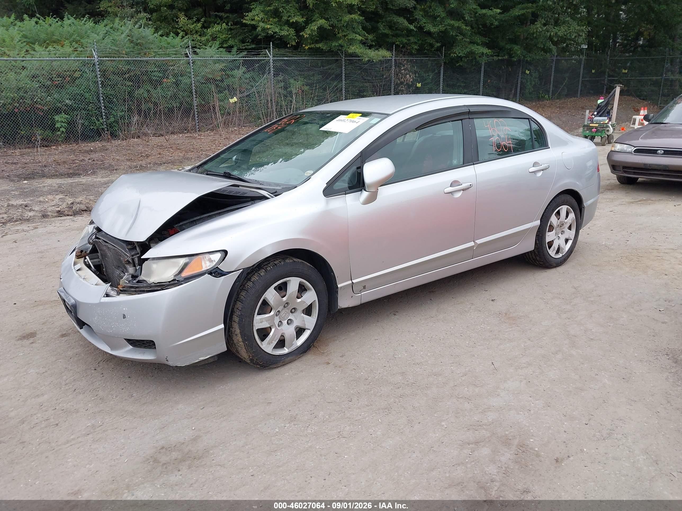 2011 Honda Civic Lx Серебряный vin: 2HGFA1F50BH302985