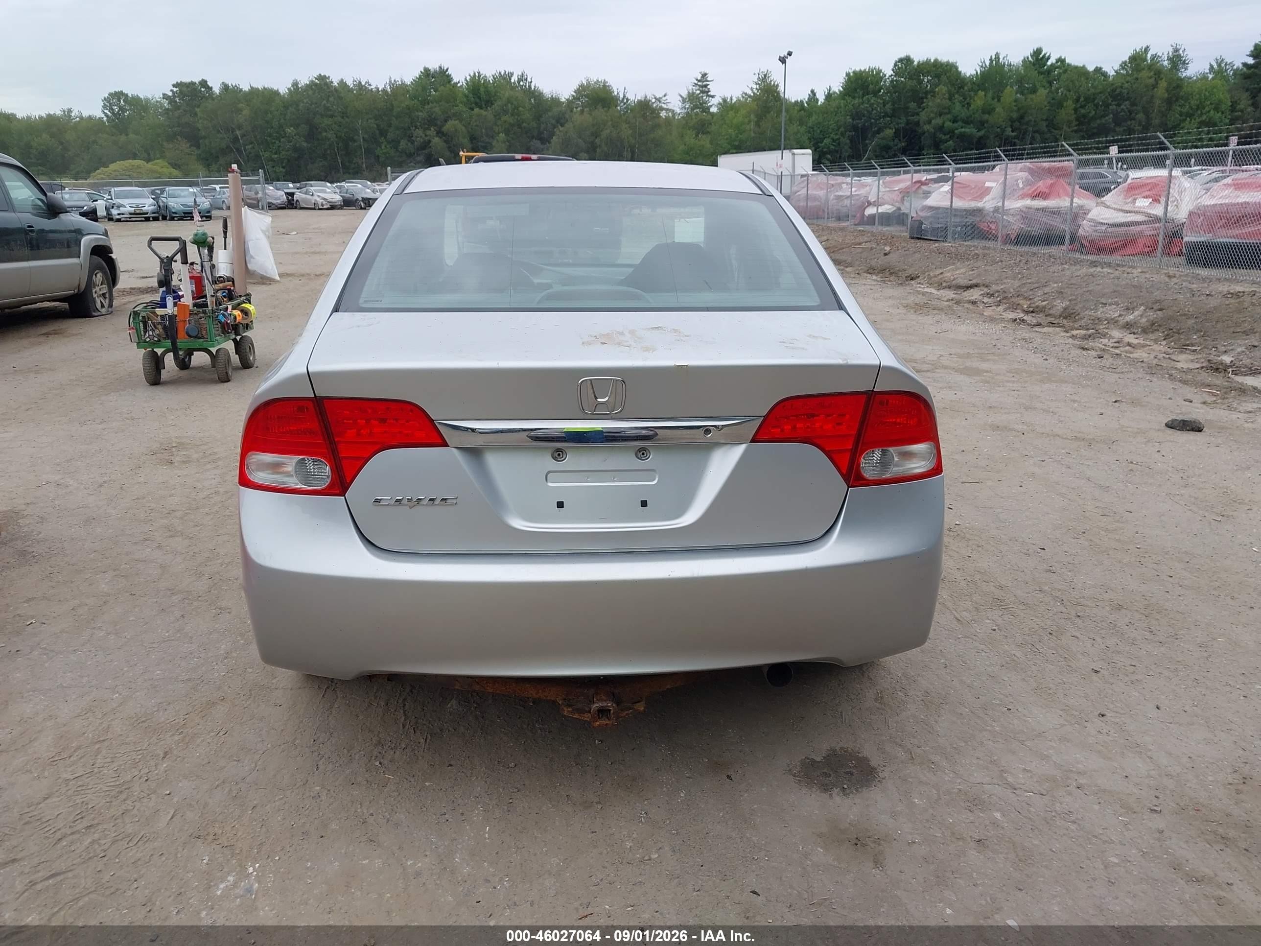 2011 Honda Civic Lx Серебряный vin: 2HGFA1F50BH302985