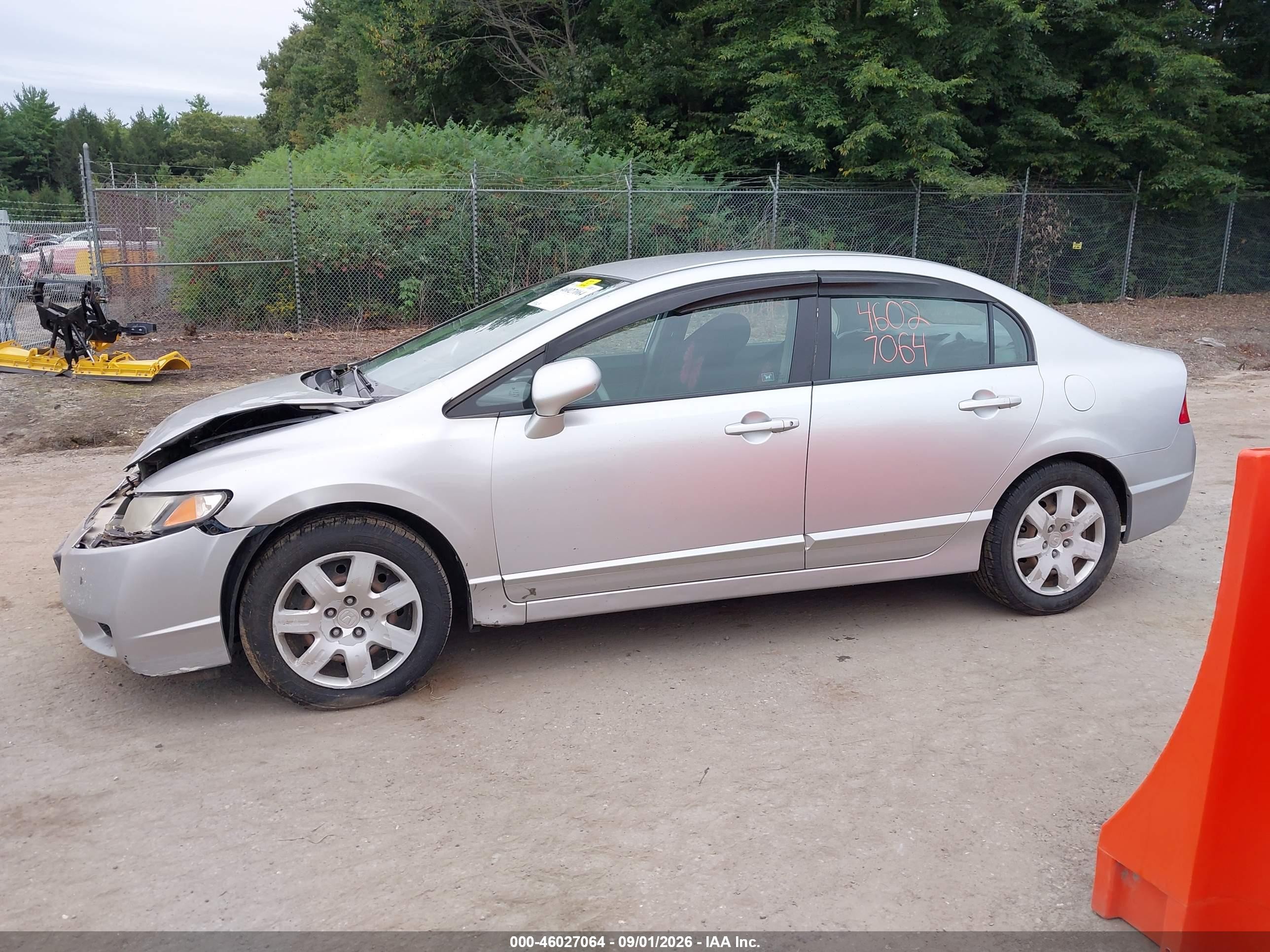 2011 Honda Civic Lx Серебряный vin: 2HGFA1F50BH302985