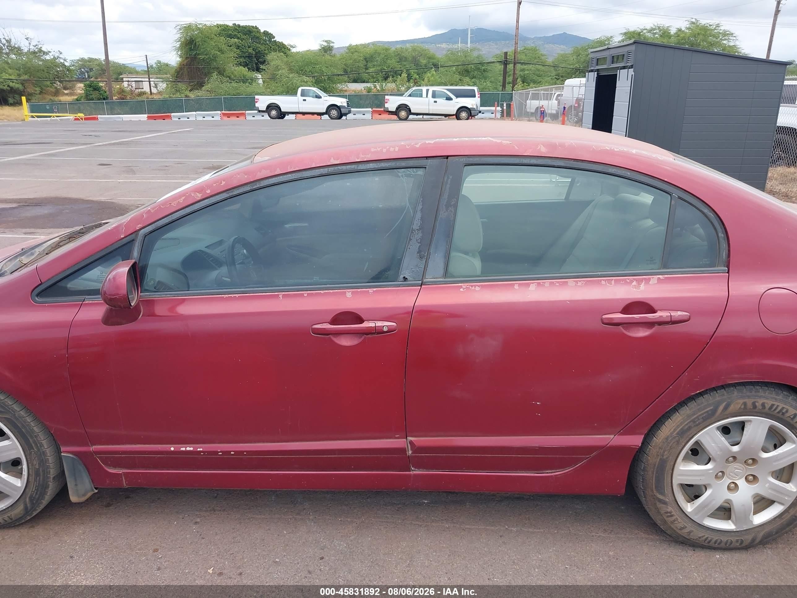 2011 Honda Civic Lx Red vin: 2HGFA1F50BH505942