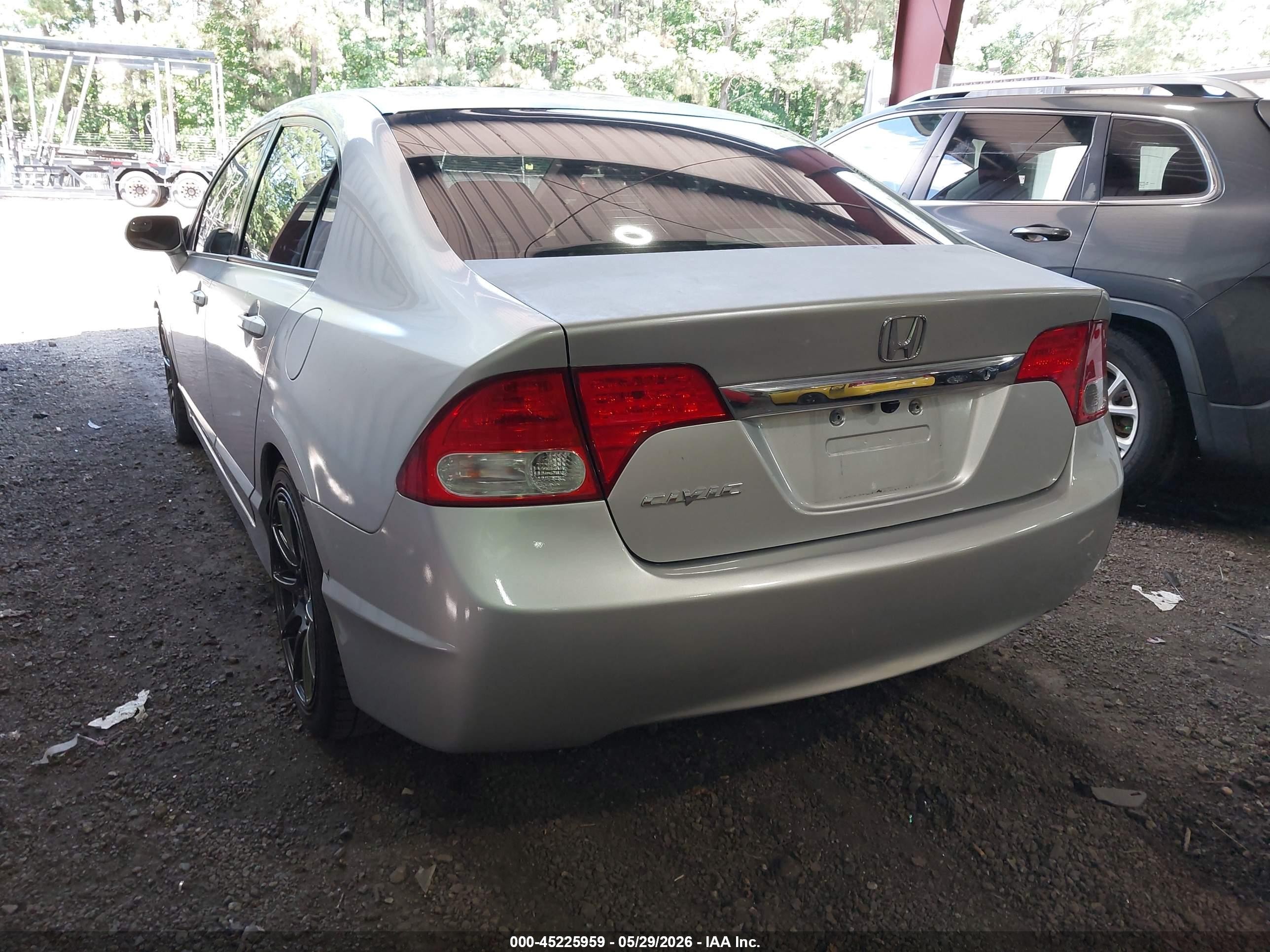 2010 Honda Civic Lx Silver vin: 2HGFA1F51AH319101