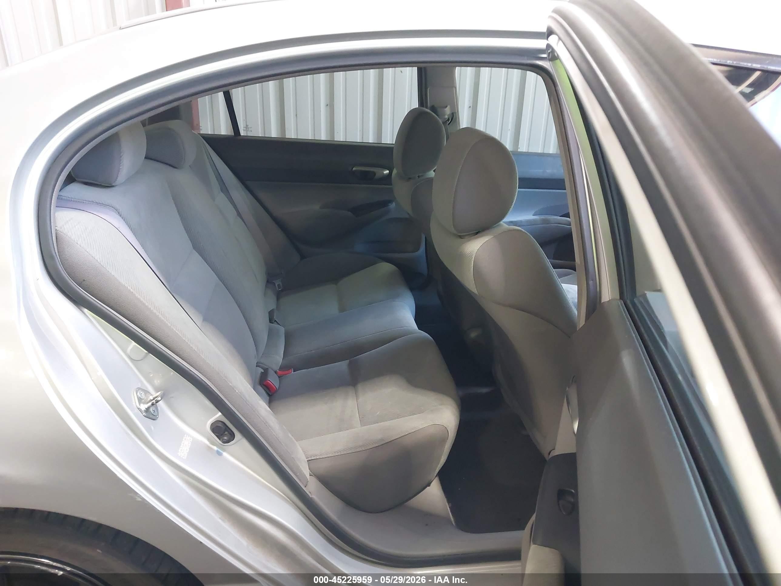 2010 Honda Civic Lx Silver vin: 2HGFA1F51AH319101