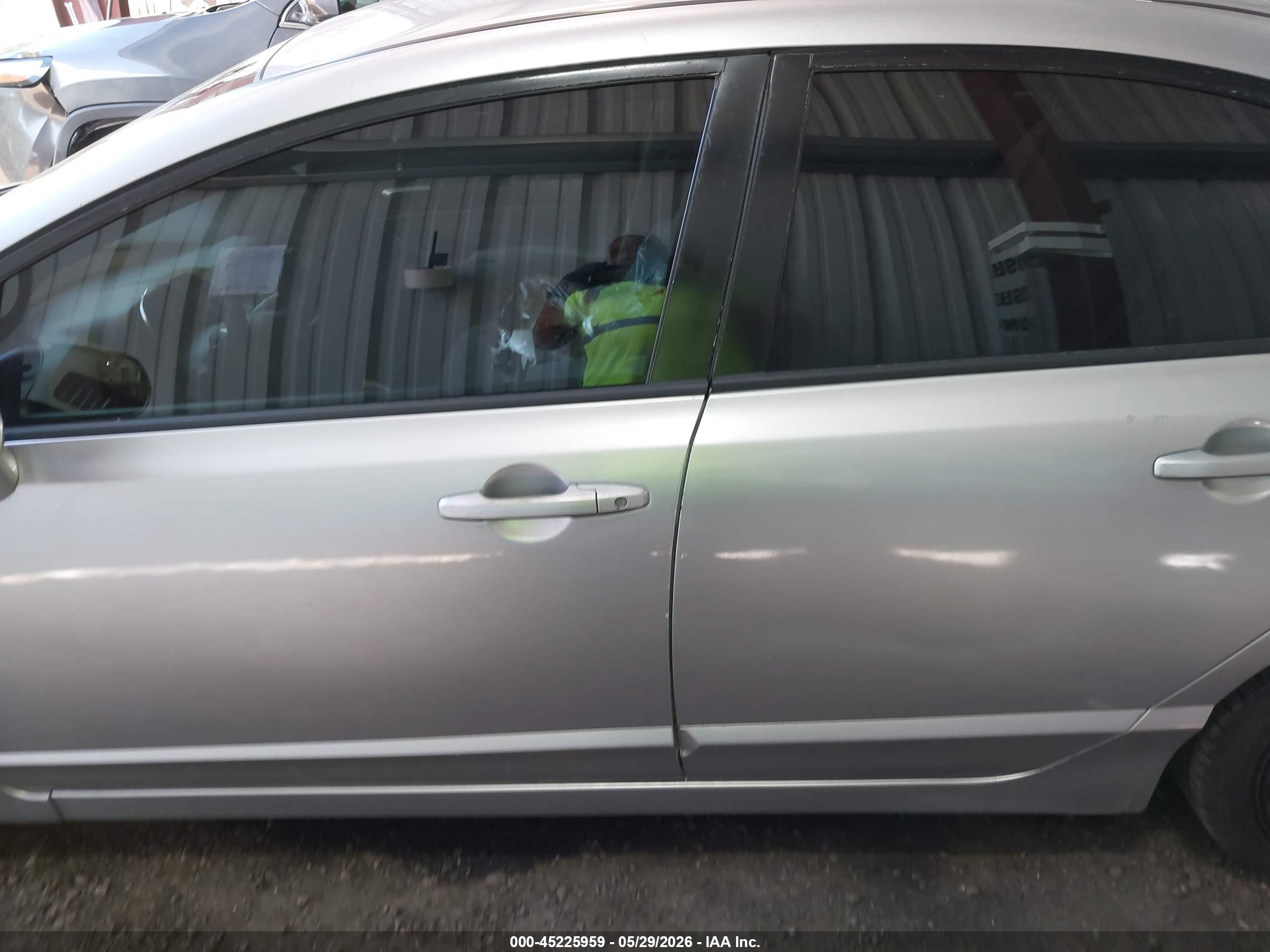2010 Honda Civic Lx Silver vin: 2HGFA1F51AH319101