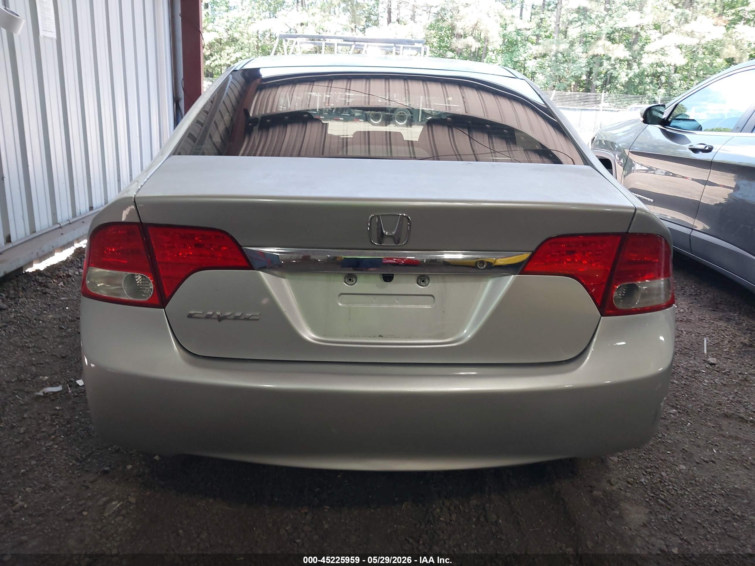 2010 Honda Civic Lx Silver vin: 2HGFA1F51AH319101