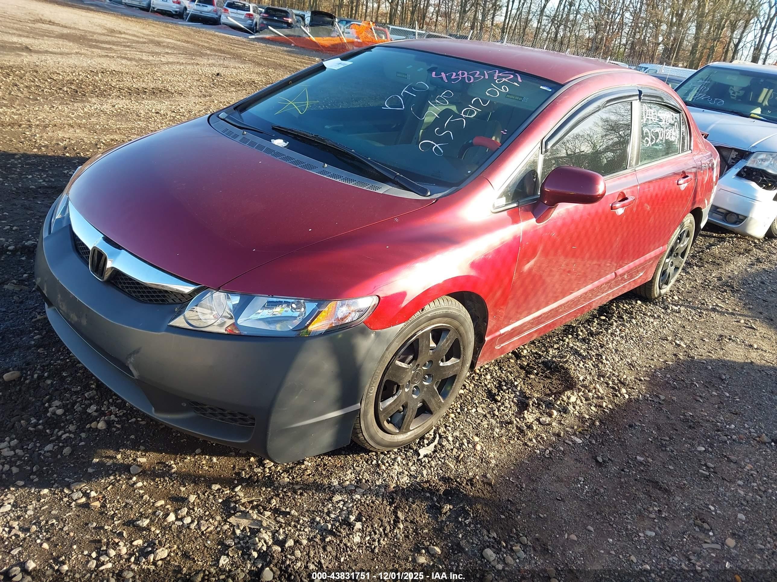 2010 Honda Civic Lx Красный vin: 2HGFA1F51AH535109