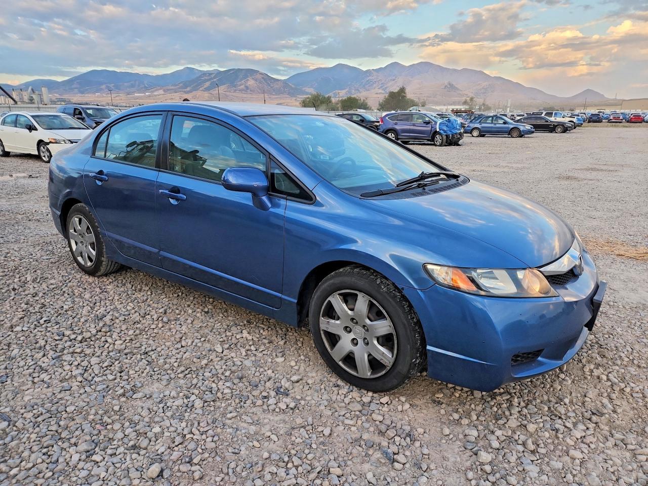 2010 Honda Civic Lx Blue vin: 2HGFA1F51AH540956