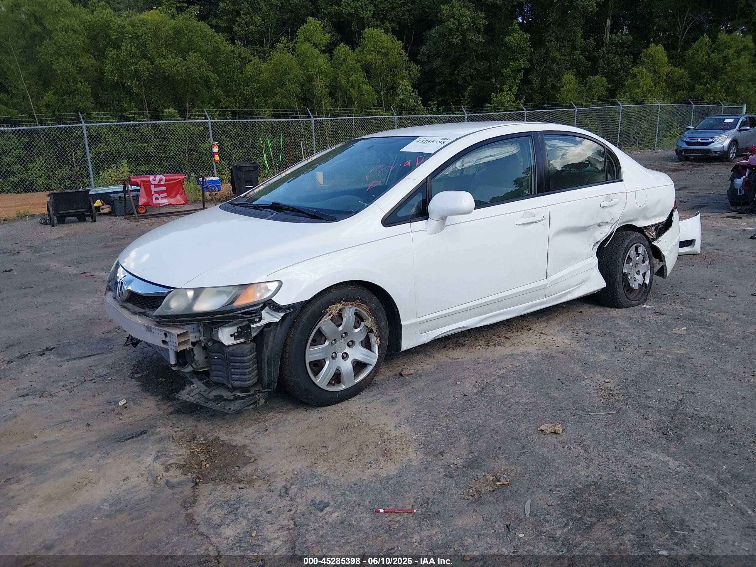 2010 Honda Civic Lx White vin: 2HGFA1F51AH549110