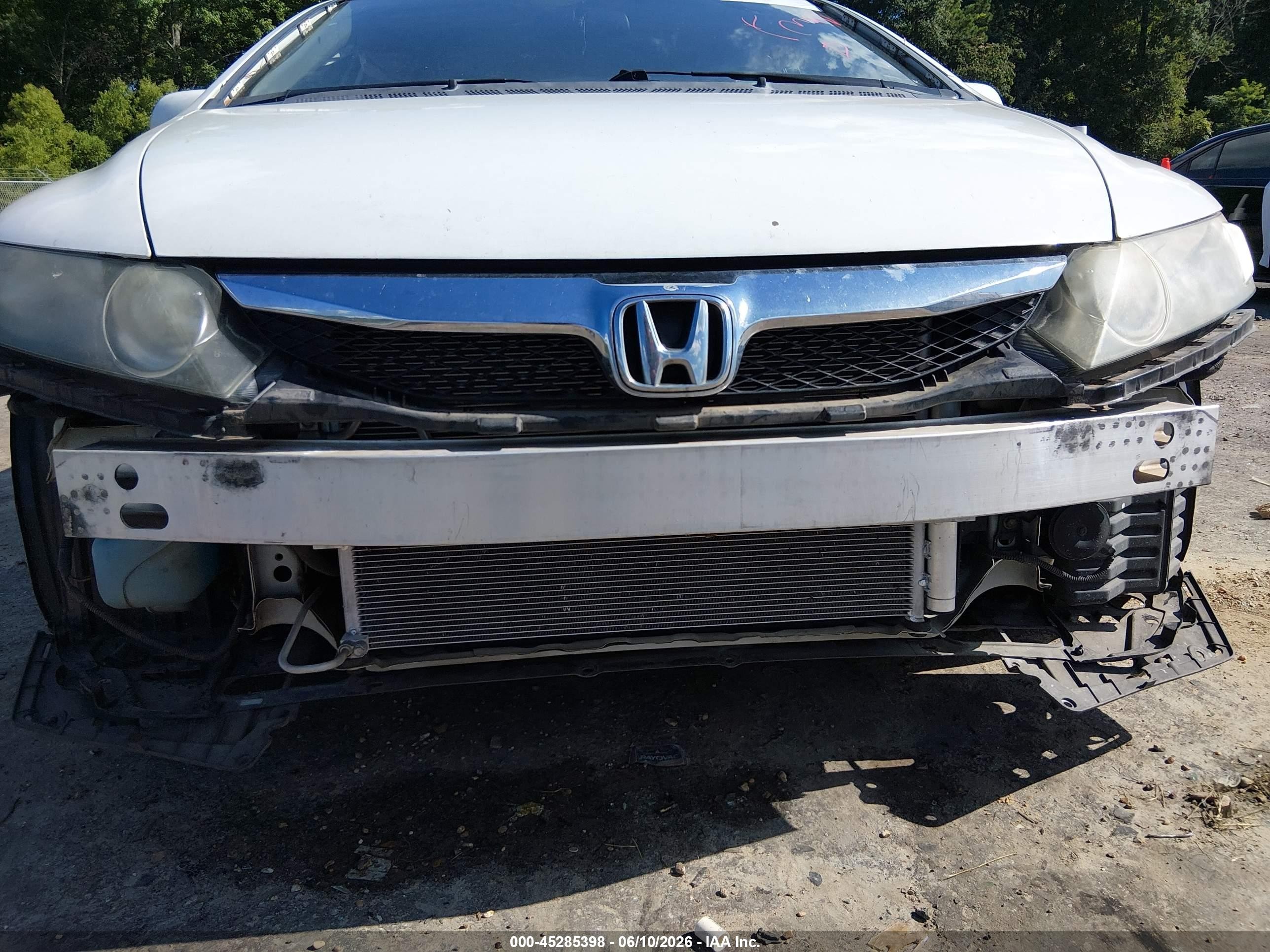 2010 Honda Civic Lx White vin: 2HGFA1F51AH549110