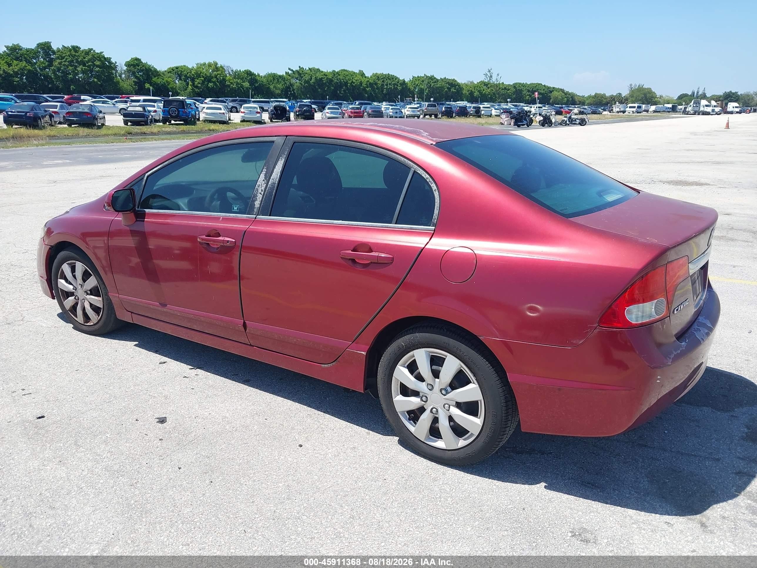 2010 Honda Civic Lx Красный vin: 2HGFA1F51AH560804