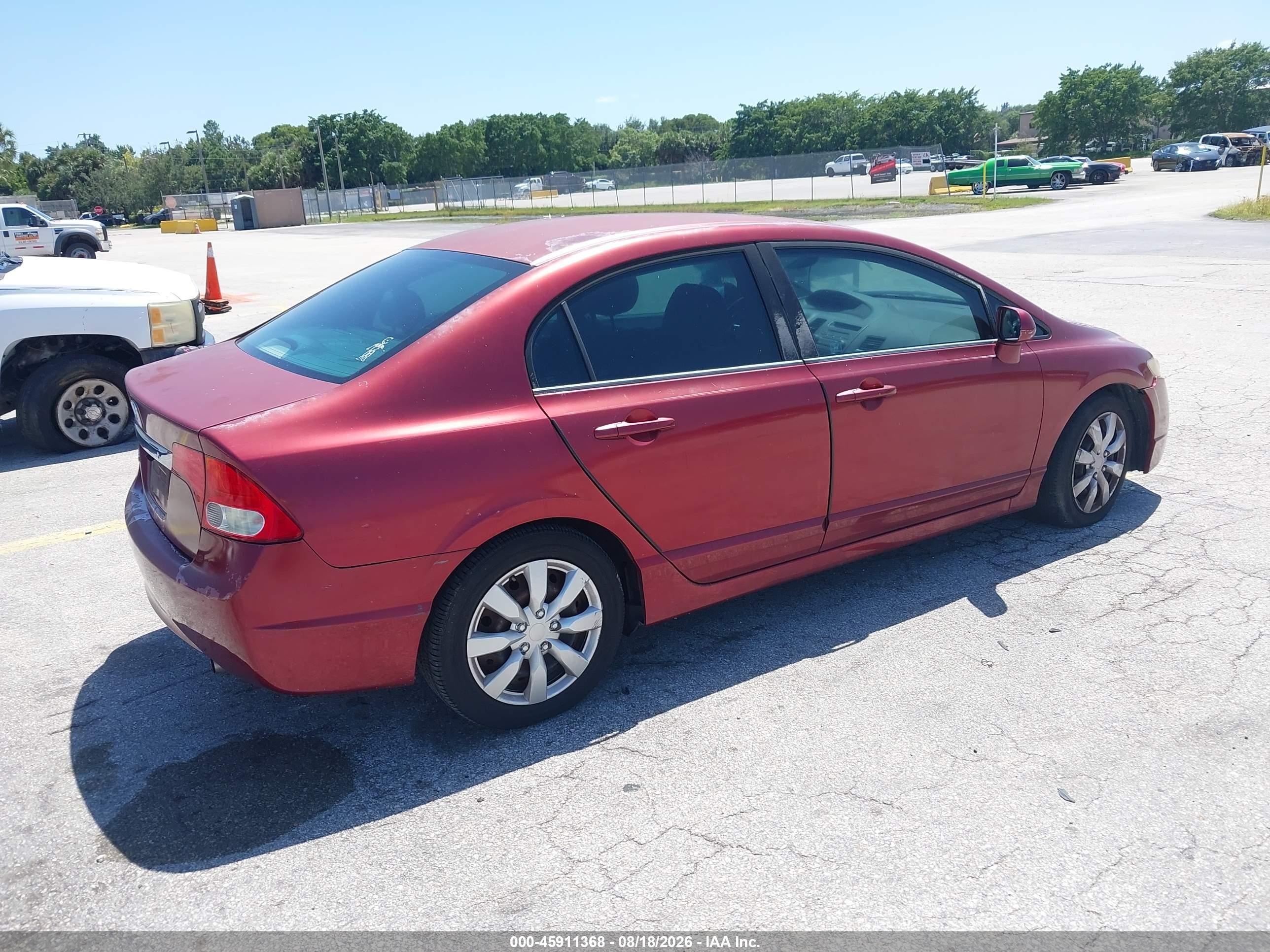 2010 Honda Civic Lx Красный vin: 2HGFA1F51AH560804