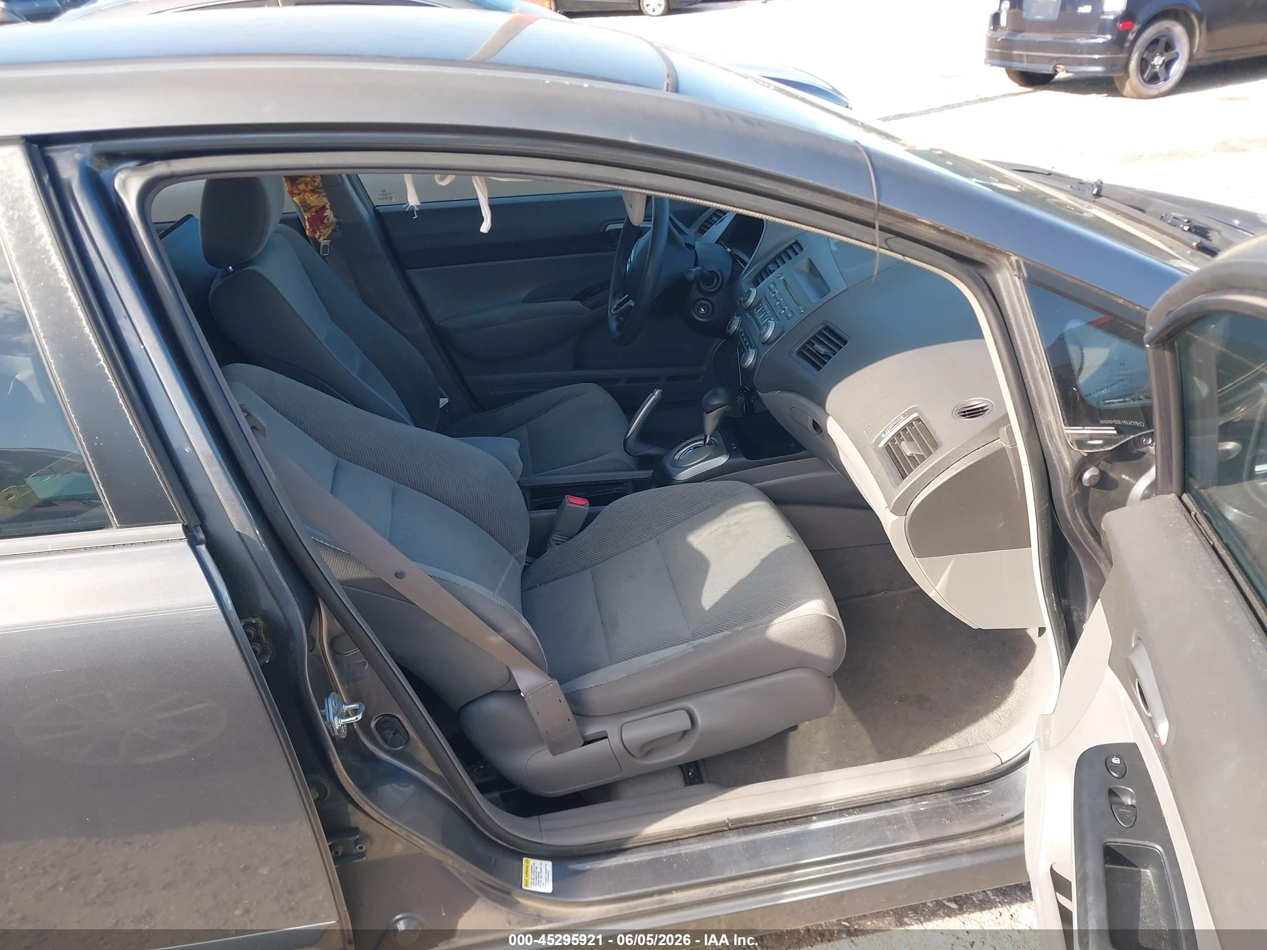 2010 Honda Civic Lx Gray vin: 2HGFA1F51AH561872