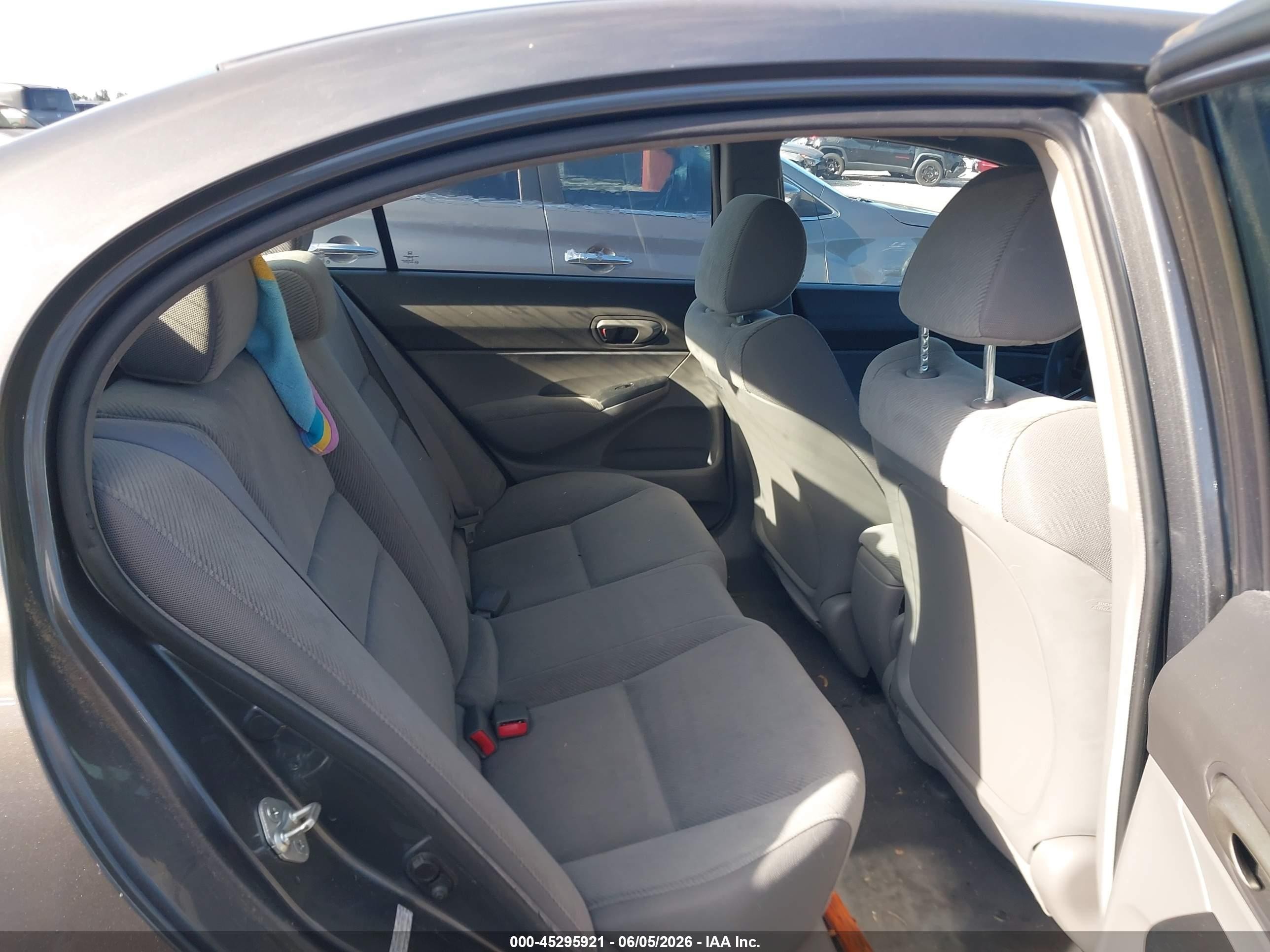 2010 Honda Civic Lx Gray vin: 2HGFA1F51AH561872