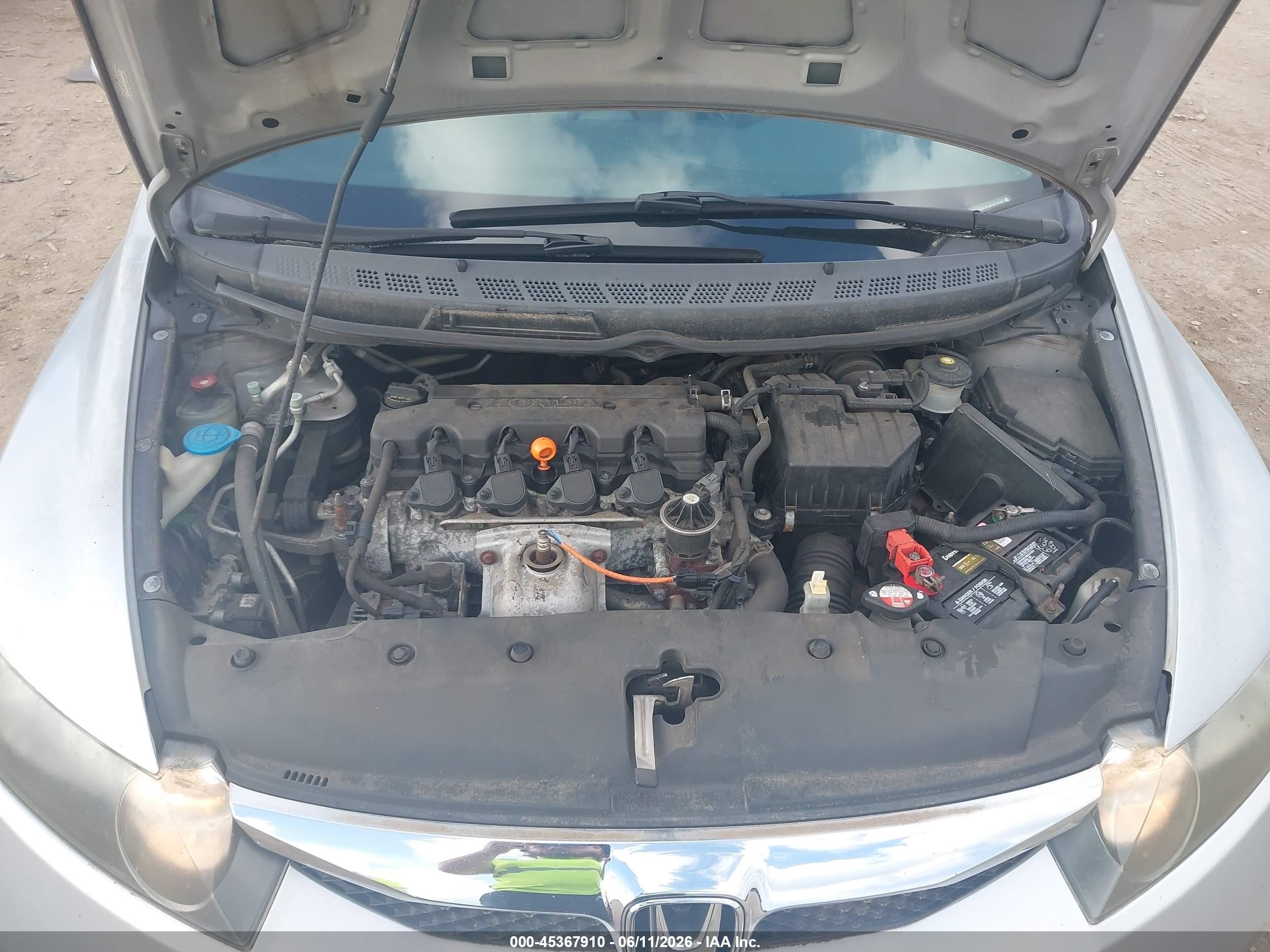 2010 Honda Civic Lx Silver vin: 2HGFA1F51AH562813