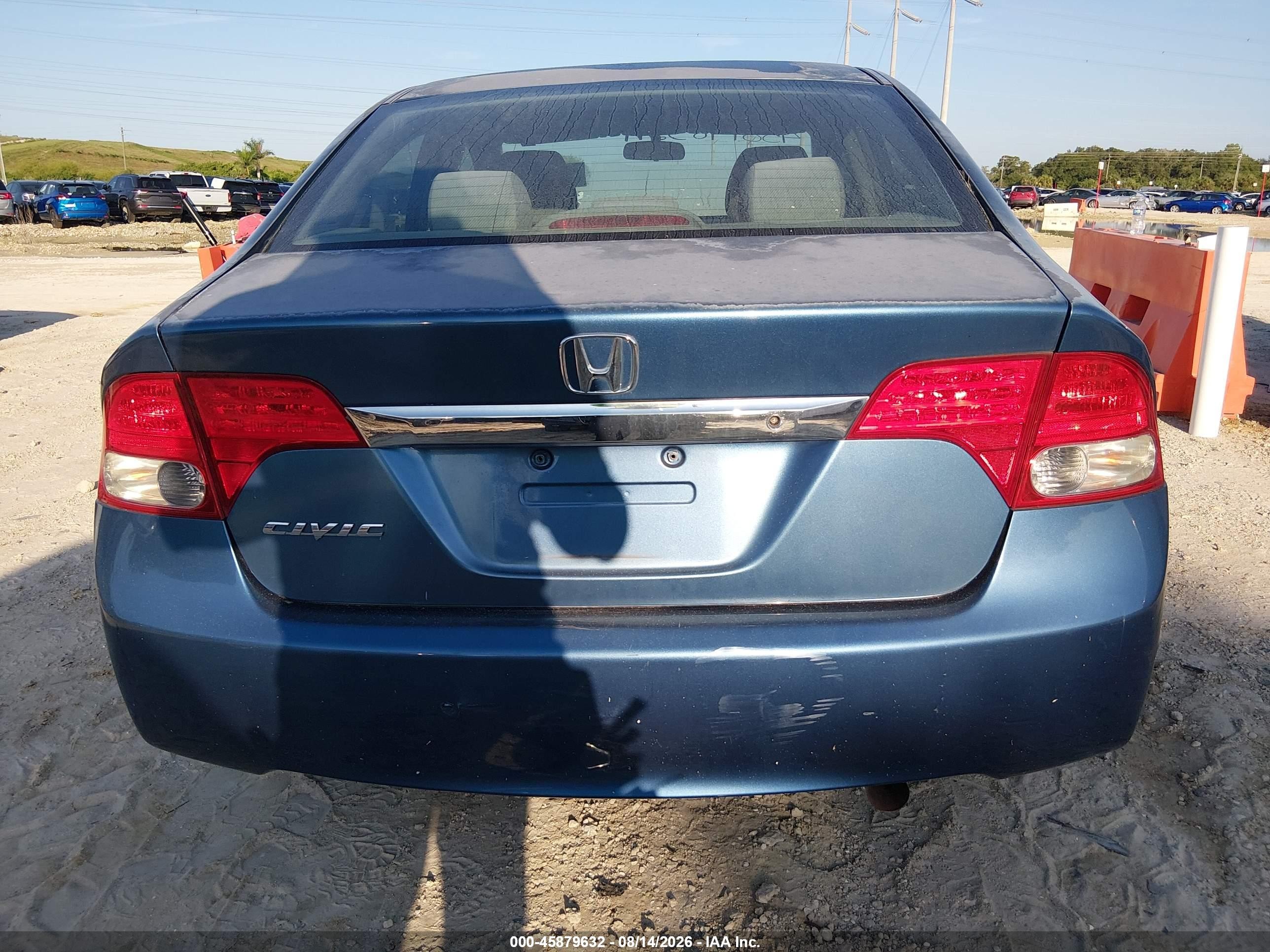 2010 Honda Civic Lx Blue vin: 2HGFA1F51AH563556