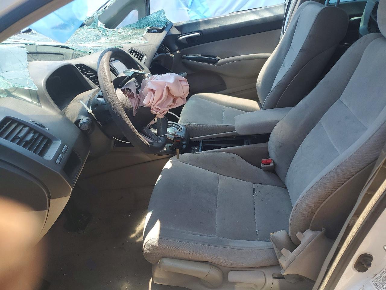 2010 Honda Civic Lx White vin: 2HGFA1F51AH565176