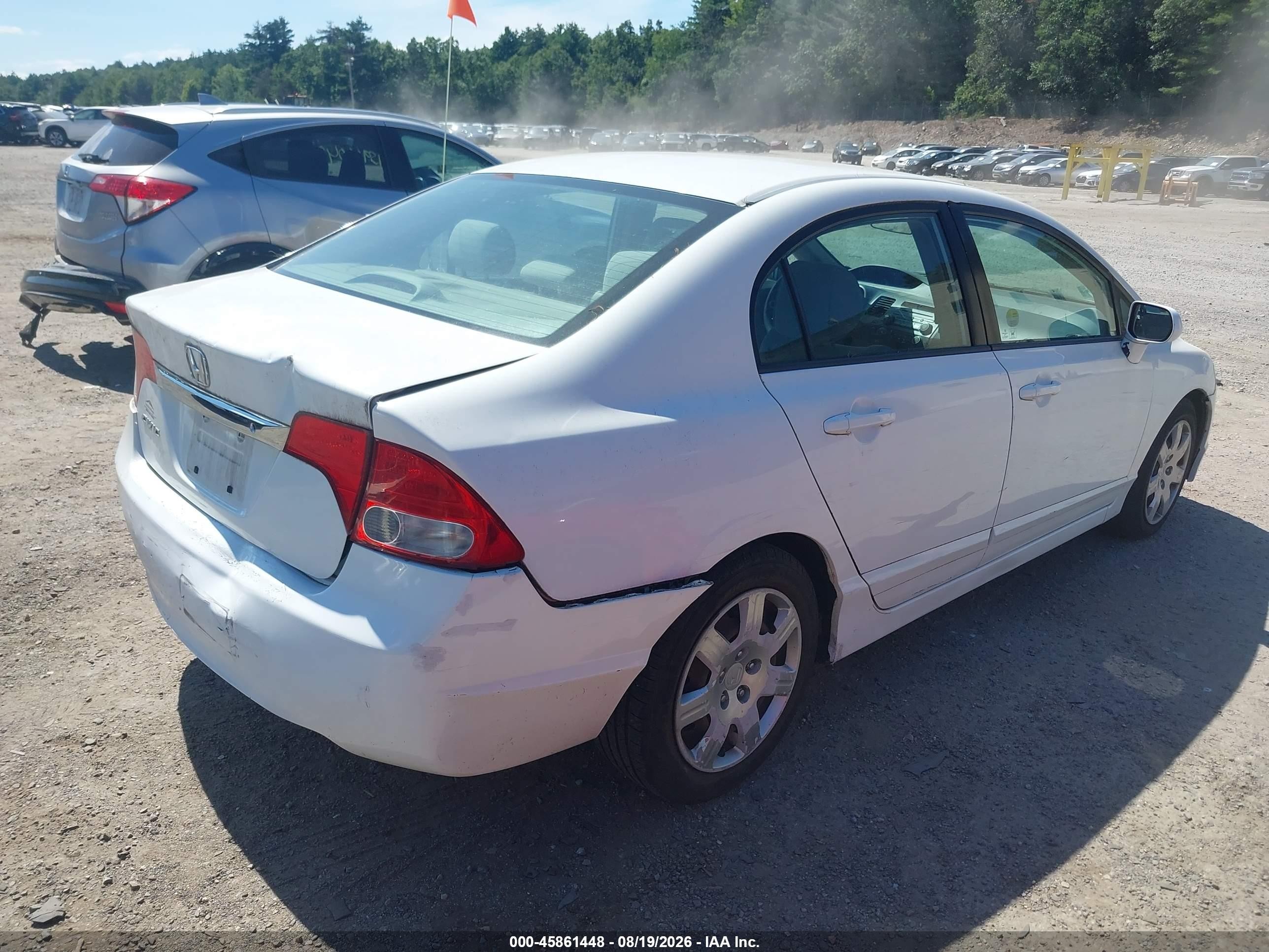 2010 Honda Civic Lx White vin: 2HGFA1F51AH565792