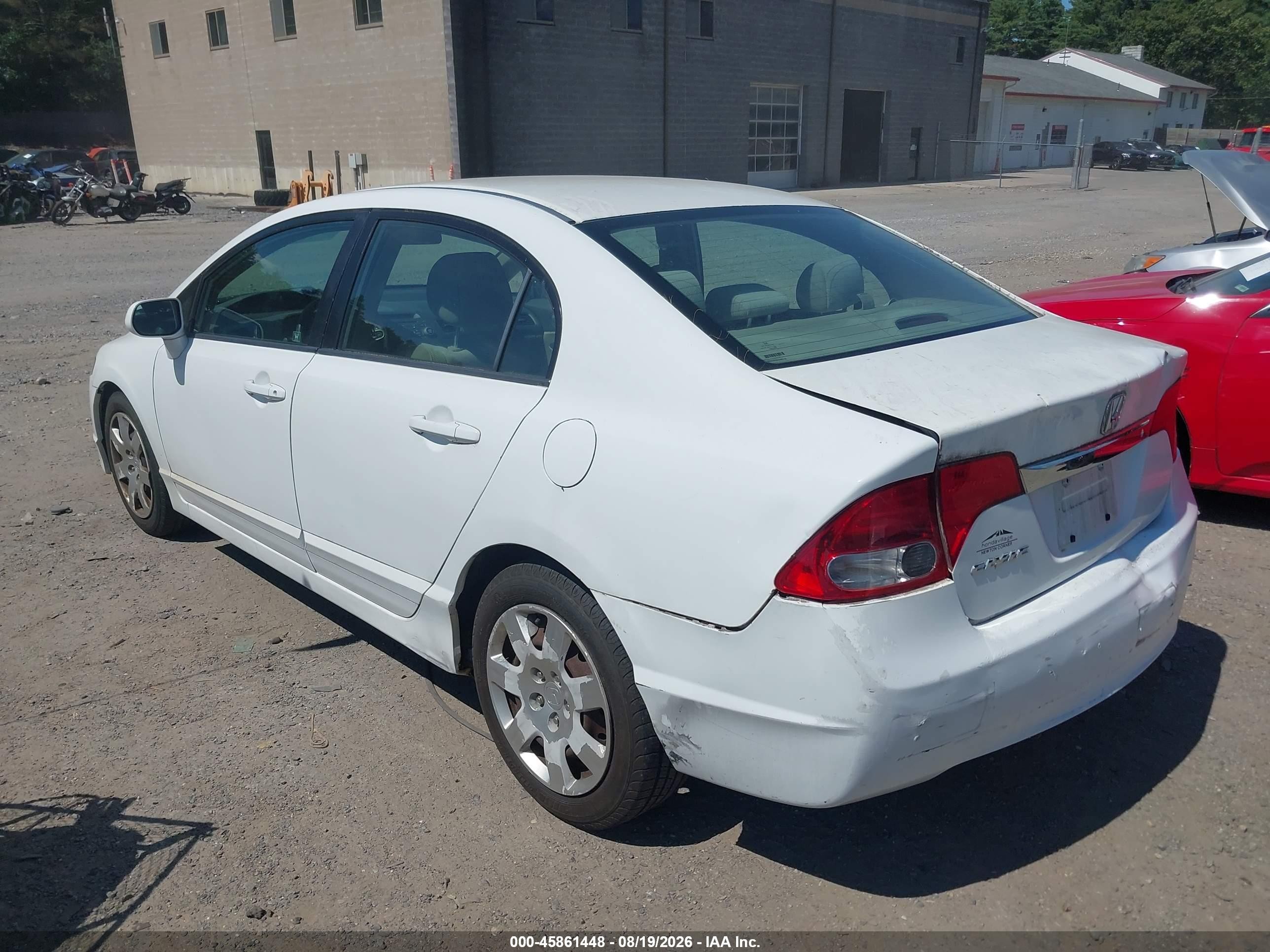 2010 Honda Civic Lx White vin: 2HGFA1F51AH565792