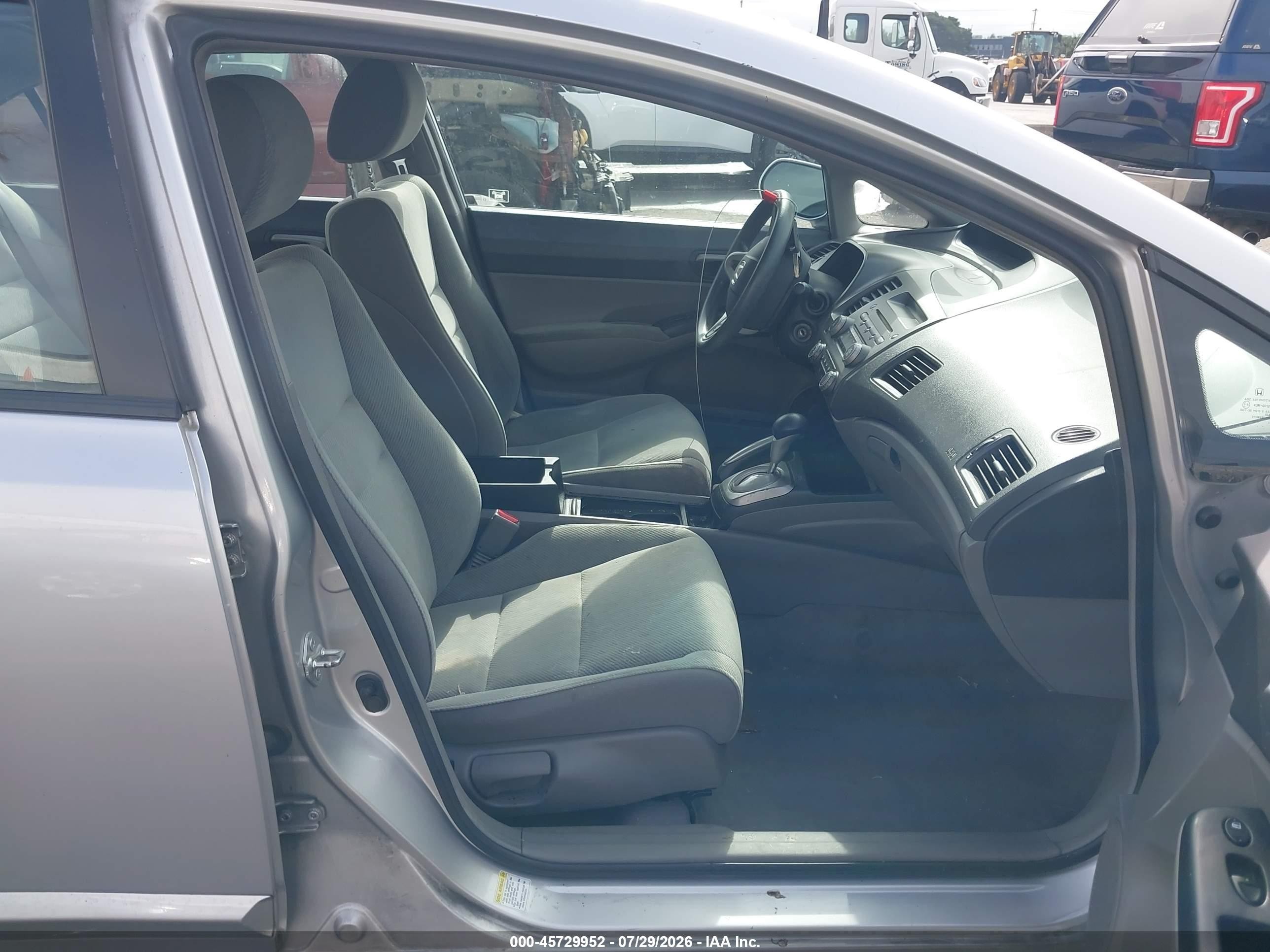 2011 Honda Civic Lx Silver vin: 2HGFA1F51BH302980