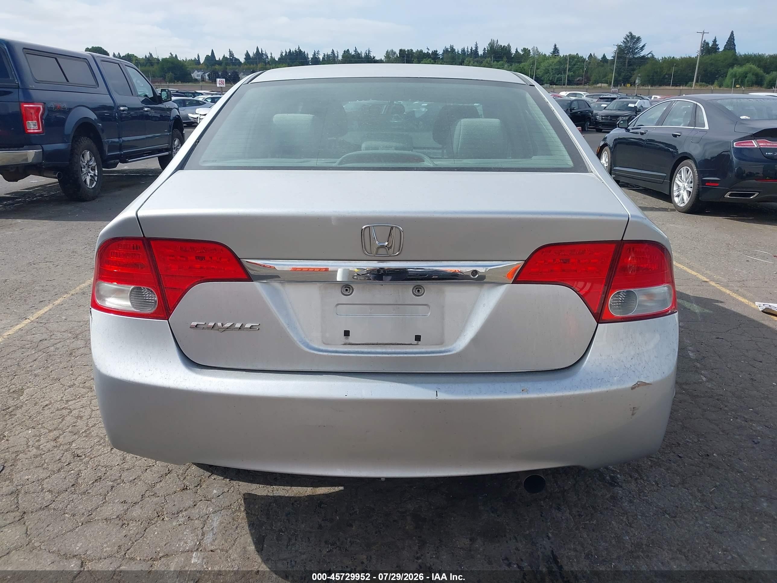 2011 Honda Civic Lx Silver vin: 2HGFA1F51BH302980
