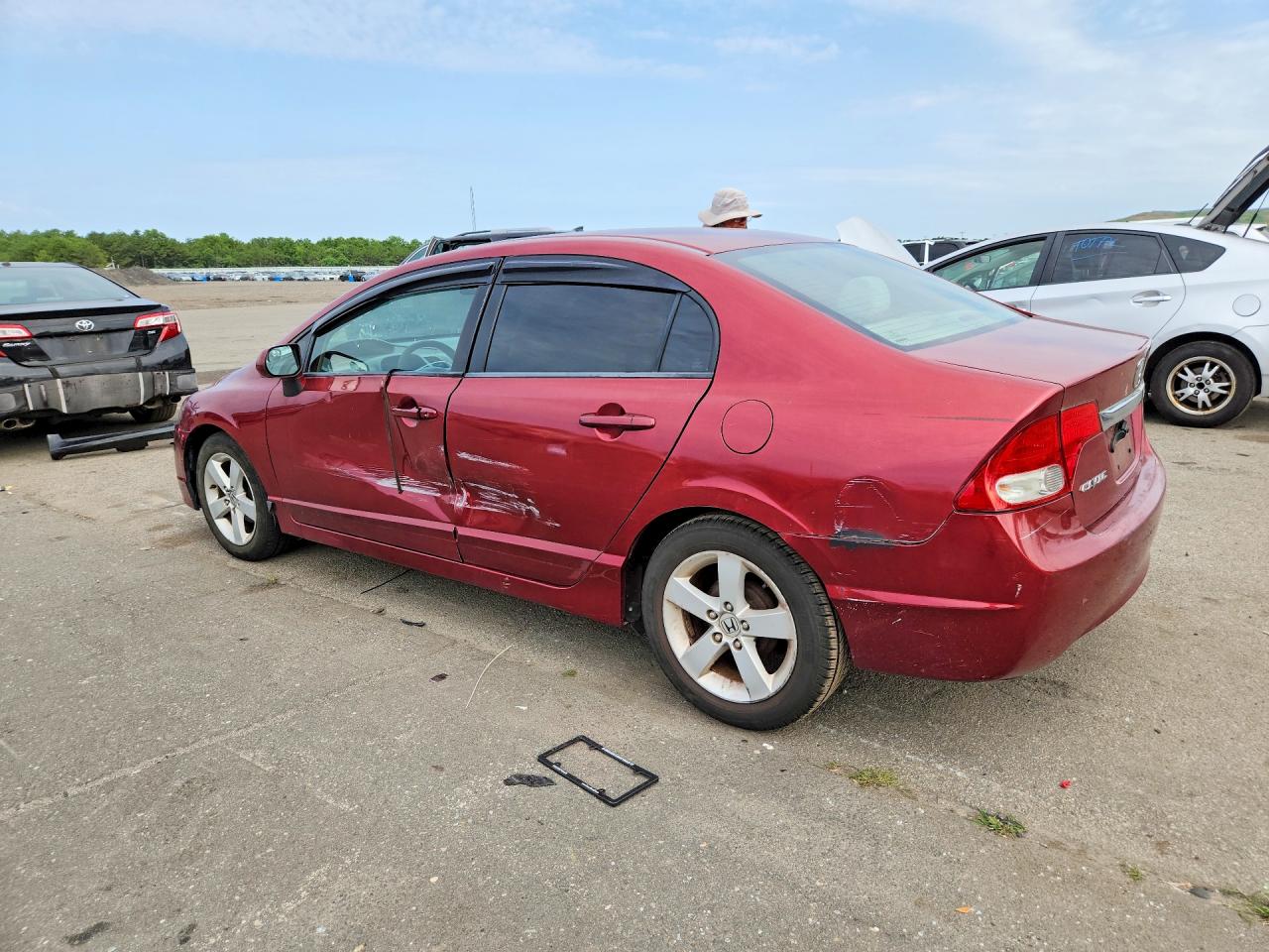 2011 Honda Civic Lx Red vin: 2HGFA1F51BH506016