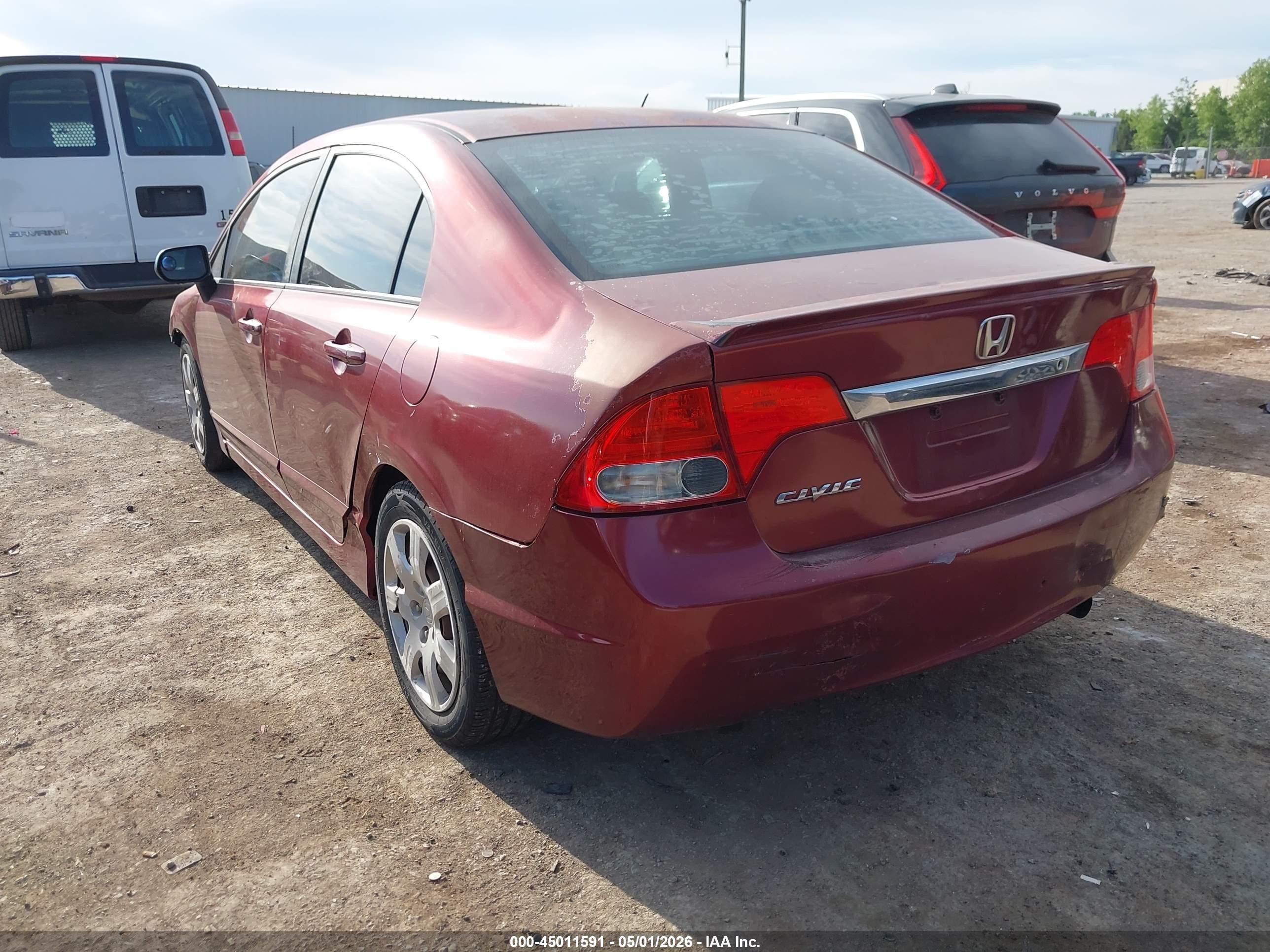 2011 Honda Civic Lx Red vin: 2HGFA1F51BH520756