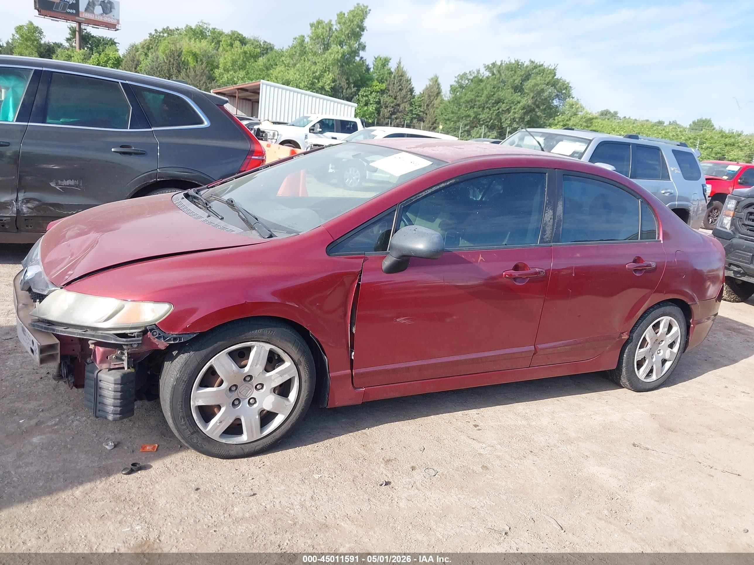 2011 Honda Civic Lx Red vin: 2HGFA1F51BH520756