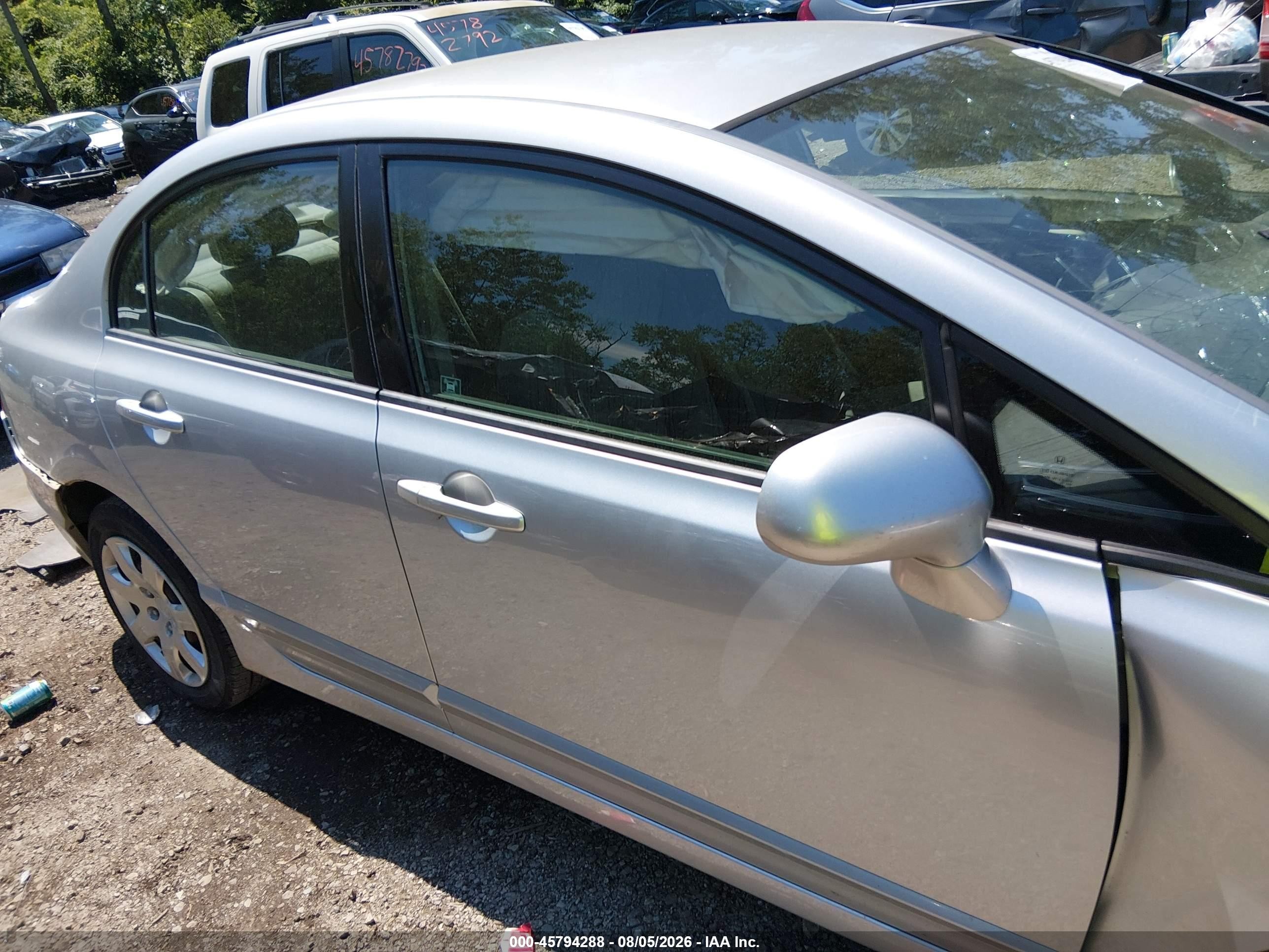2010 Honda Civic Lx Silver vin: 2HGFA1F52AH301593