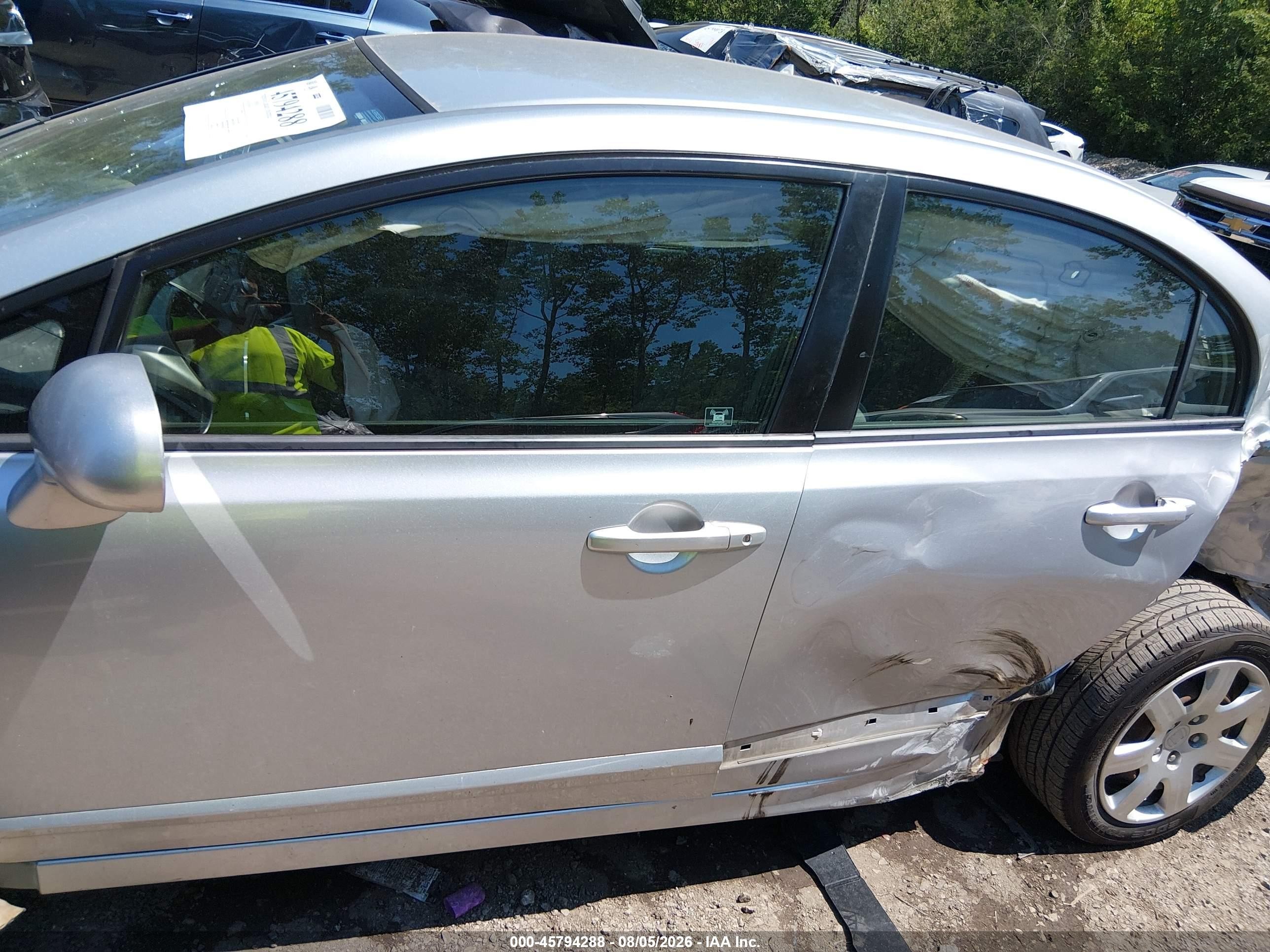 2010 Honda Civic Lx Silver vin: 2HGFA1F52AH301593