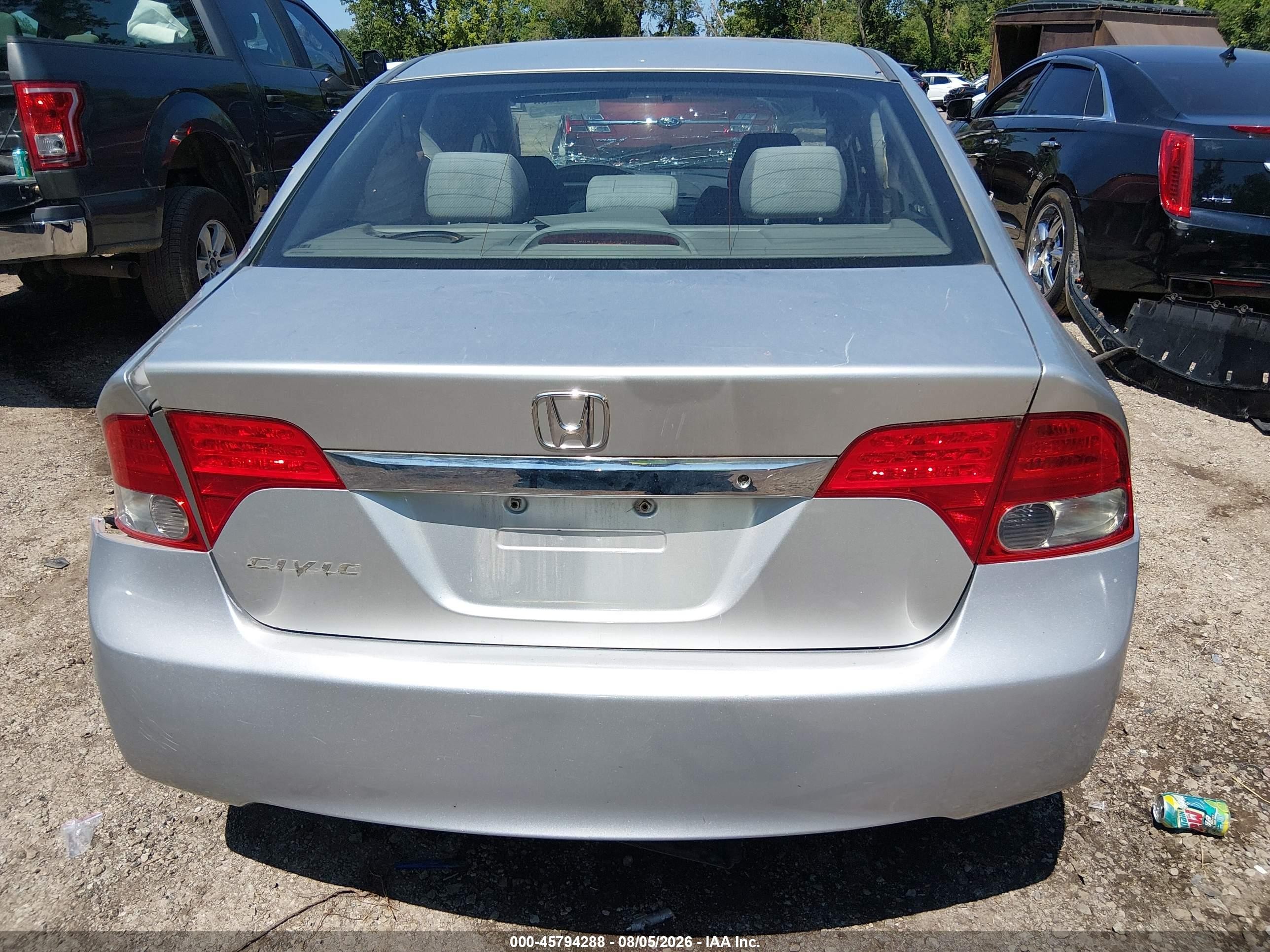 2010 Honda Civic Lx Silver vin: 2HGFA1F52AH301593