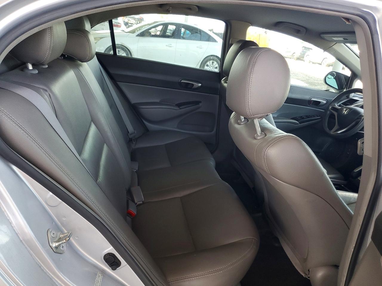 2010 Honda Civic Lx Silver vin: 2HGFA1F52AH537984