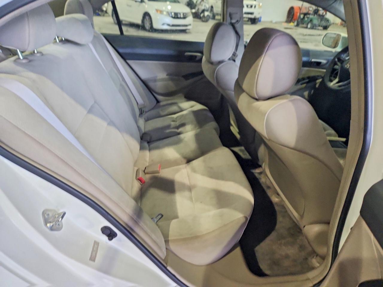 2010 Honda Civic Lx White vin: 2HGFA1F52AH549102