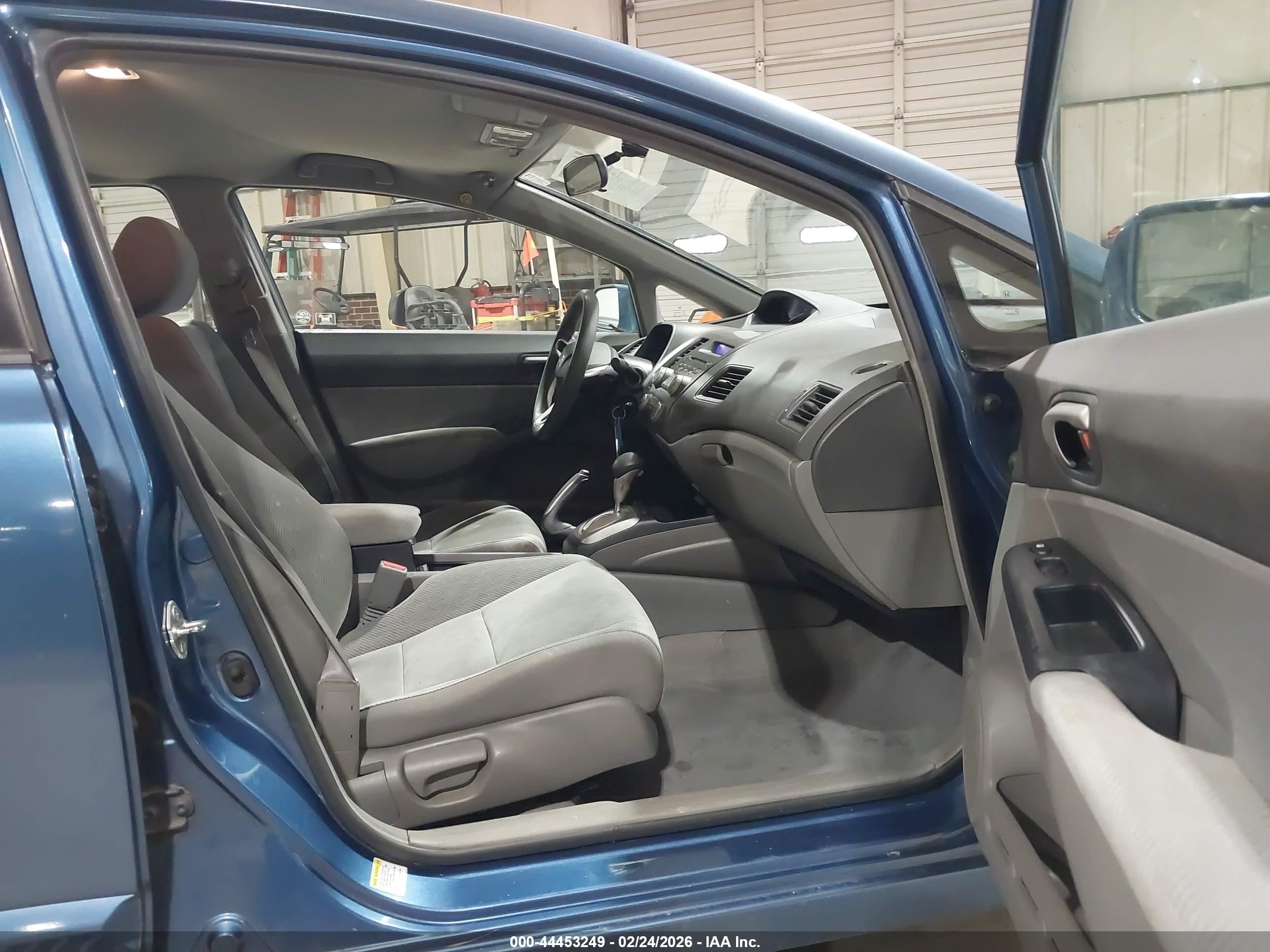 2011 Honda Civic Lx Light Blue vin: 2HGFA1F52BH528994