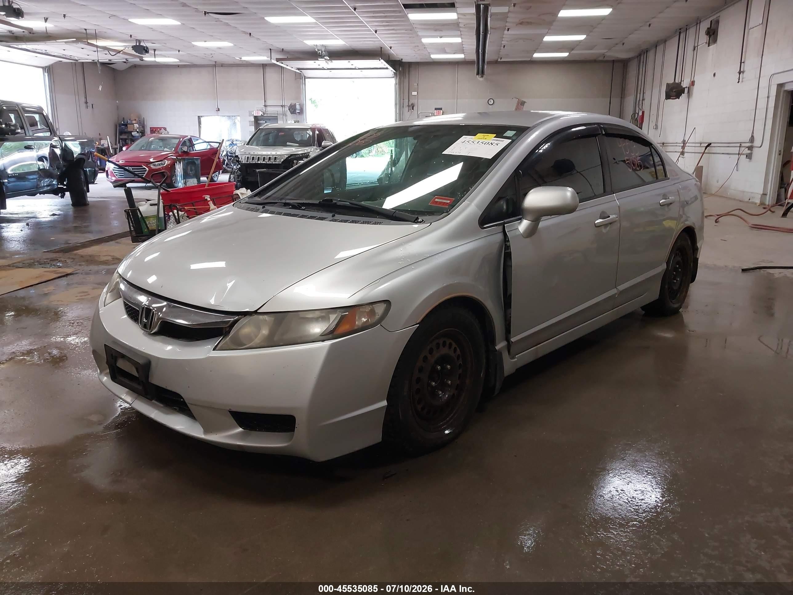 2010 Honda Civic Lx Серебряный vin: 2HGFA1F53AH308116