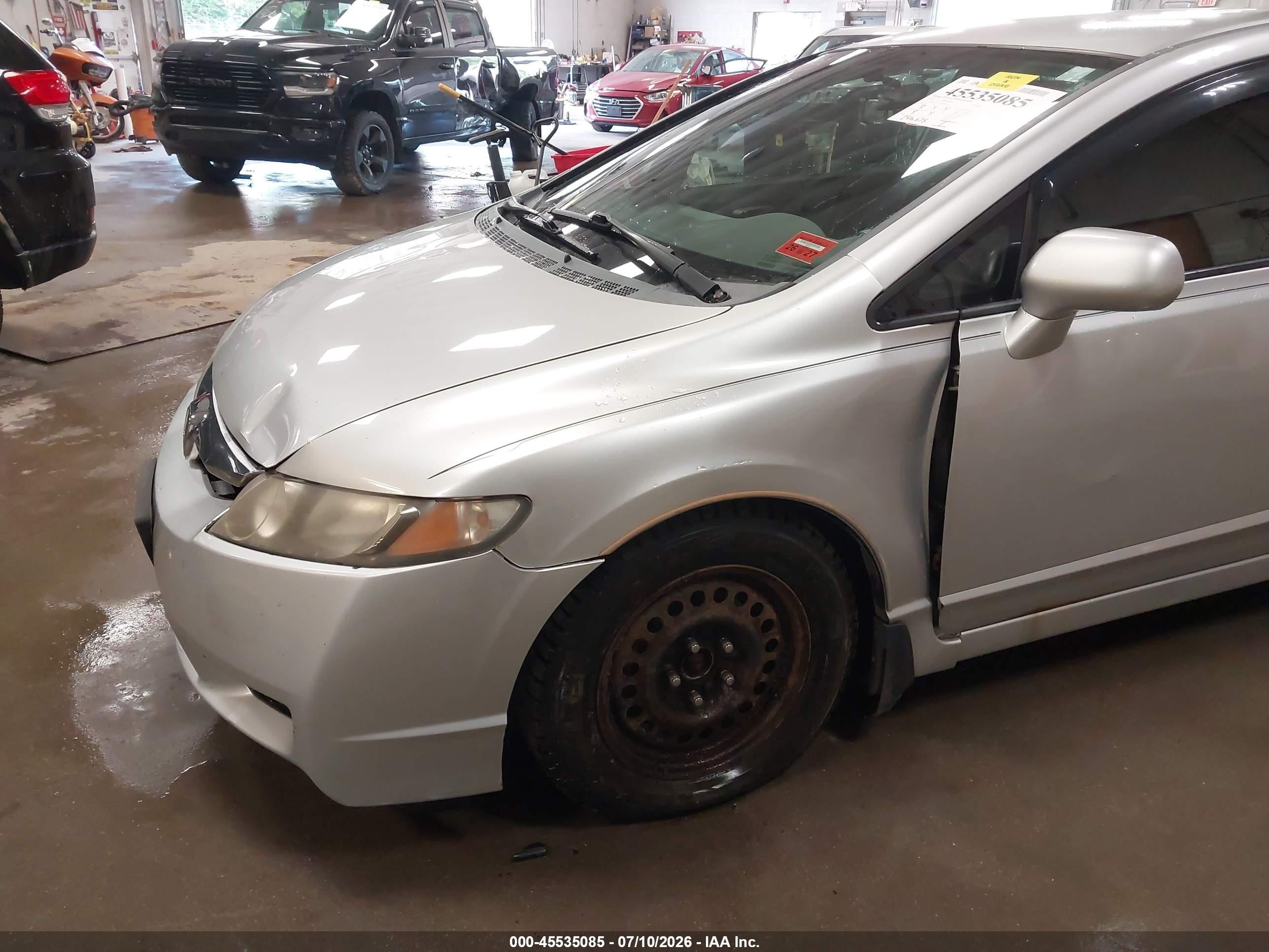 2010 Honda Civic Lx Серебряный vin: 2HGFA1F53AH308116