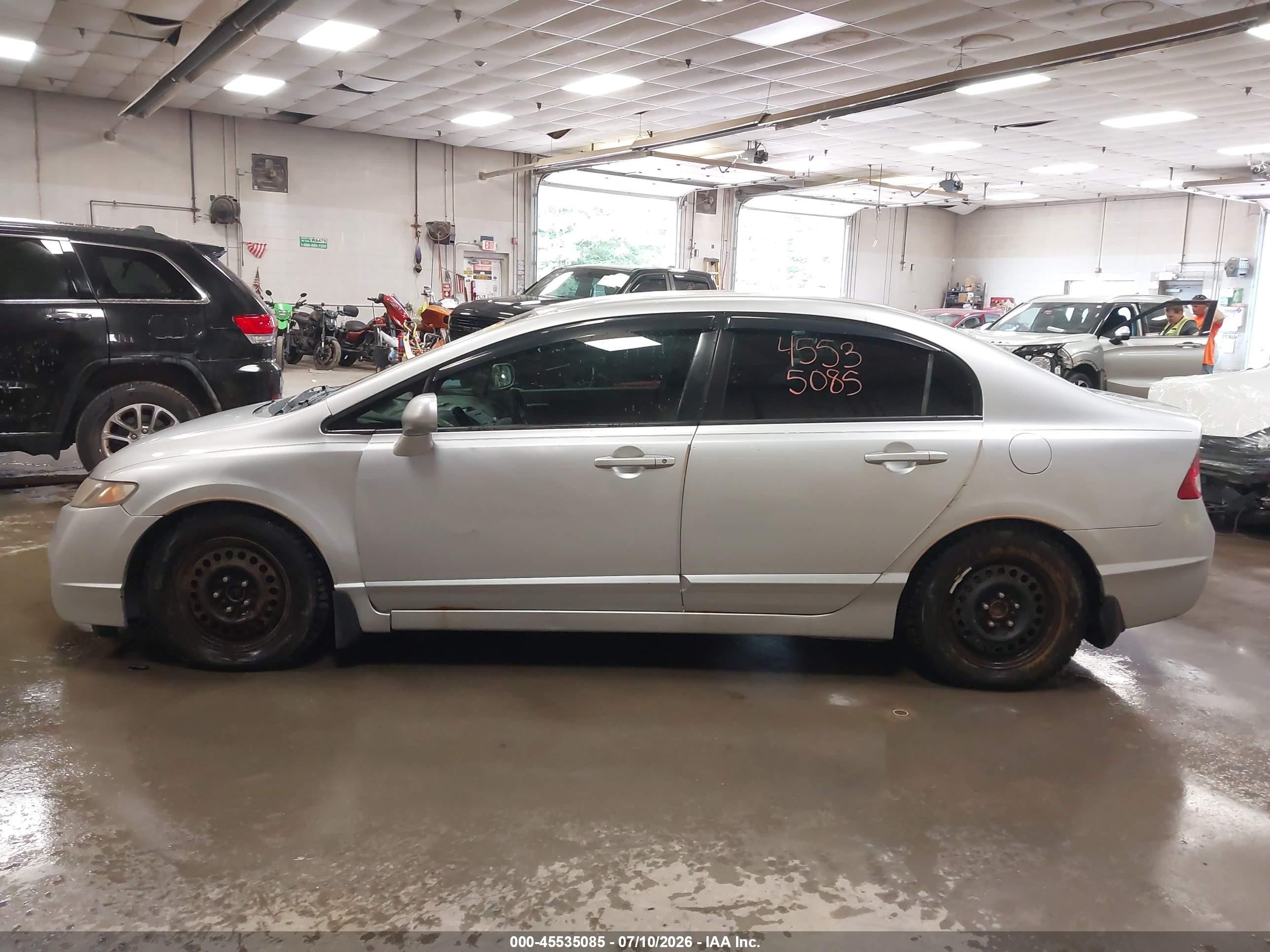 2010 Honda Civic Lx Серебряный vin: 2HGFA1F53AH308116