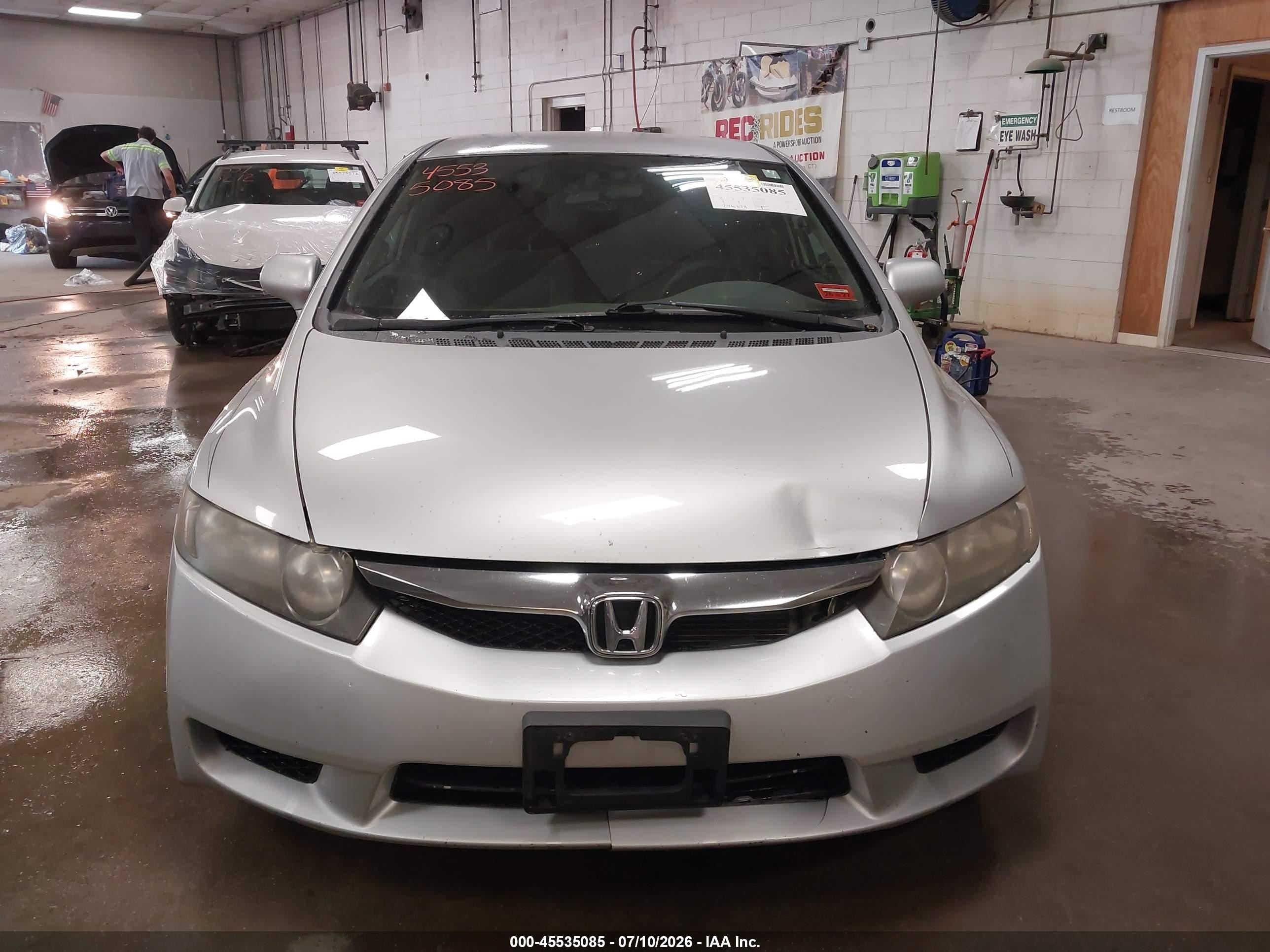 2010 Honda Civic Lx Серебряный vin: 2HGFA1F53AH308116