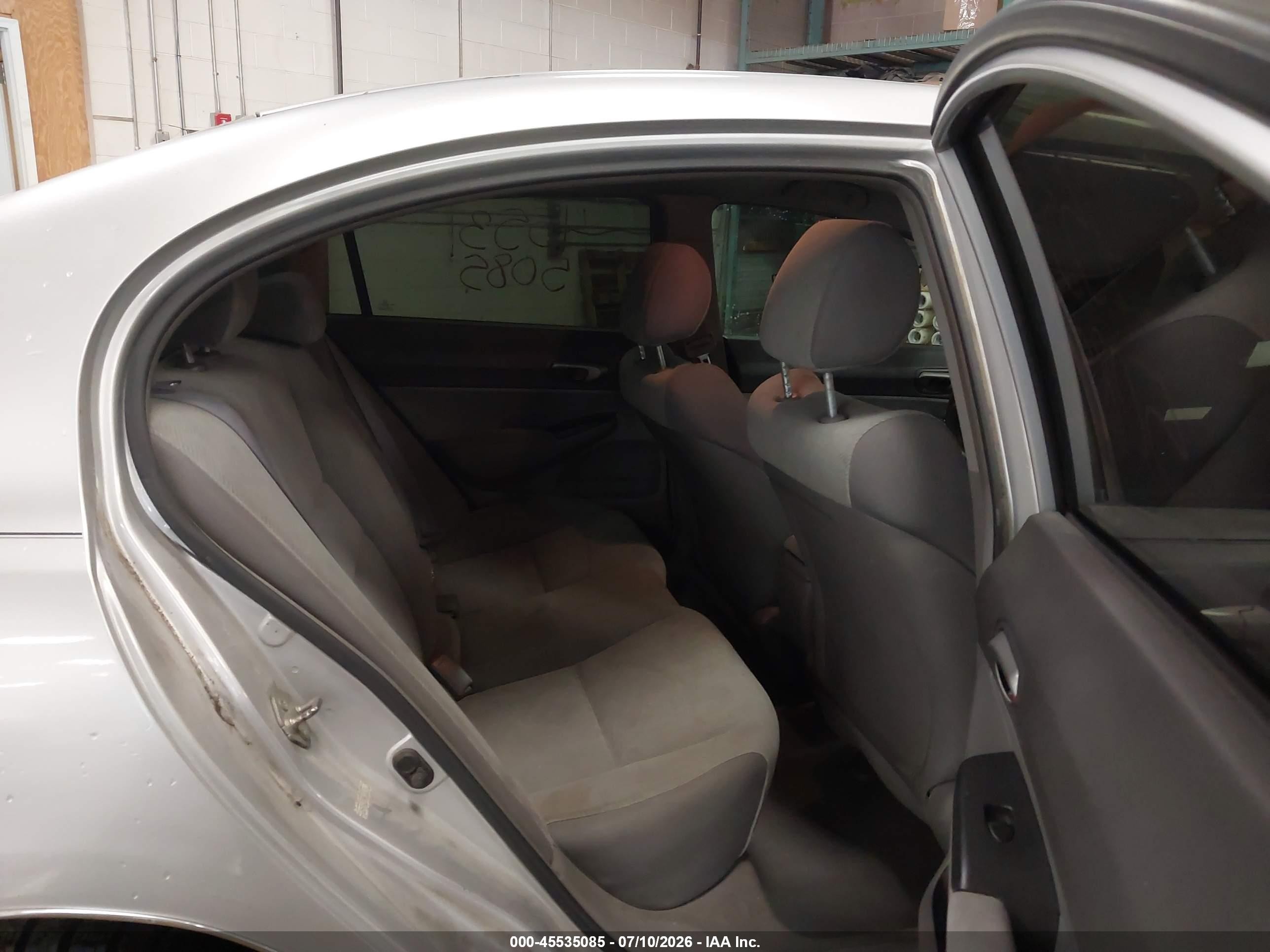 2010 Honda Civic Lx Серебряный vin: 2HGFA1F53AH308116