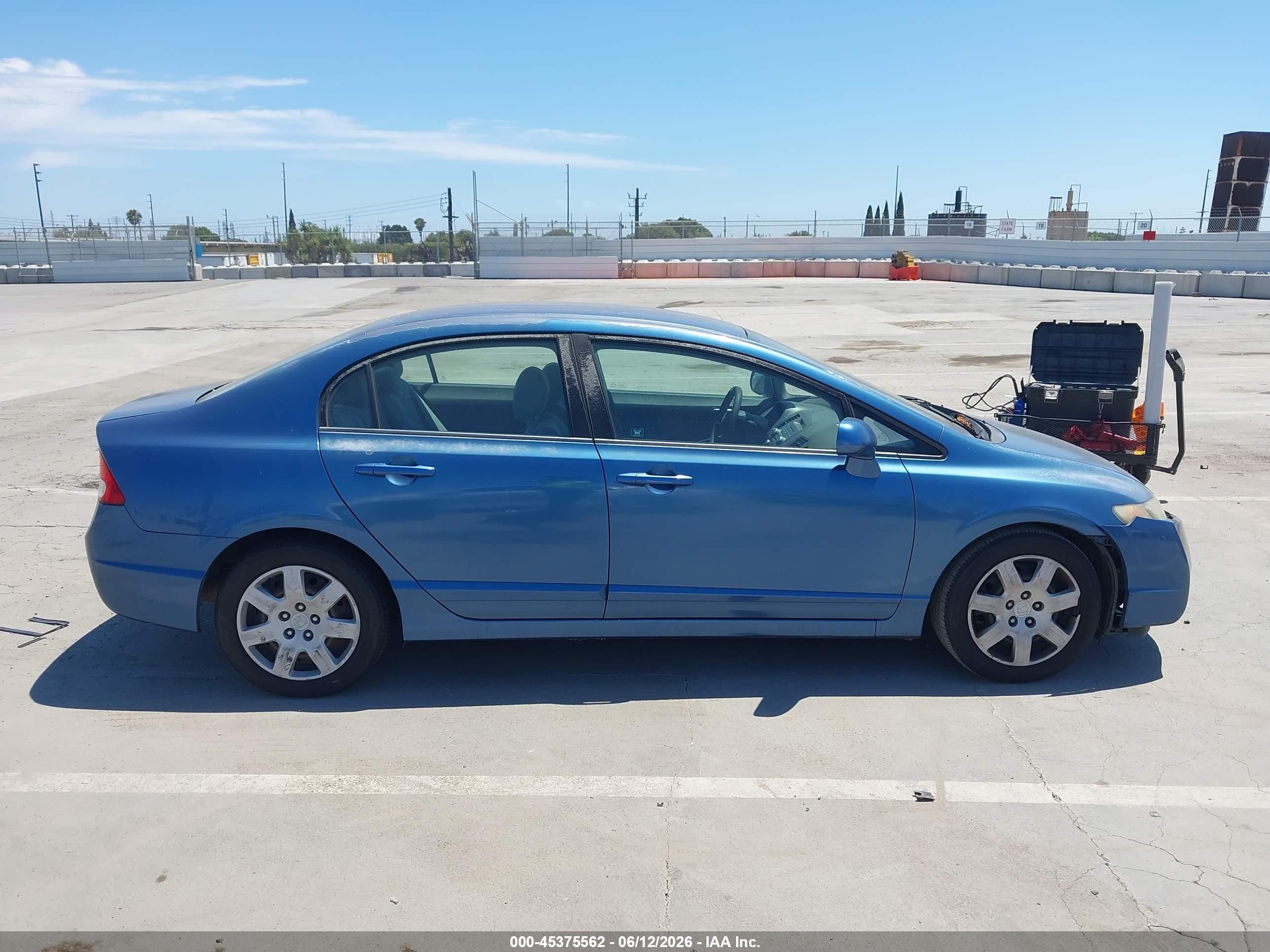 2011 Honda Civic Lx Blue vin: 2HGFA1F53BH506695