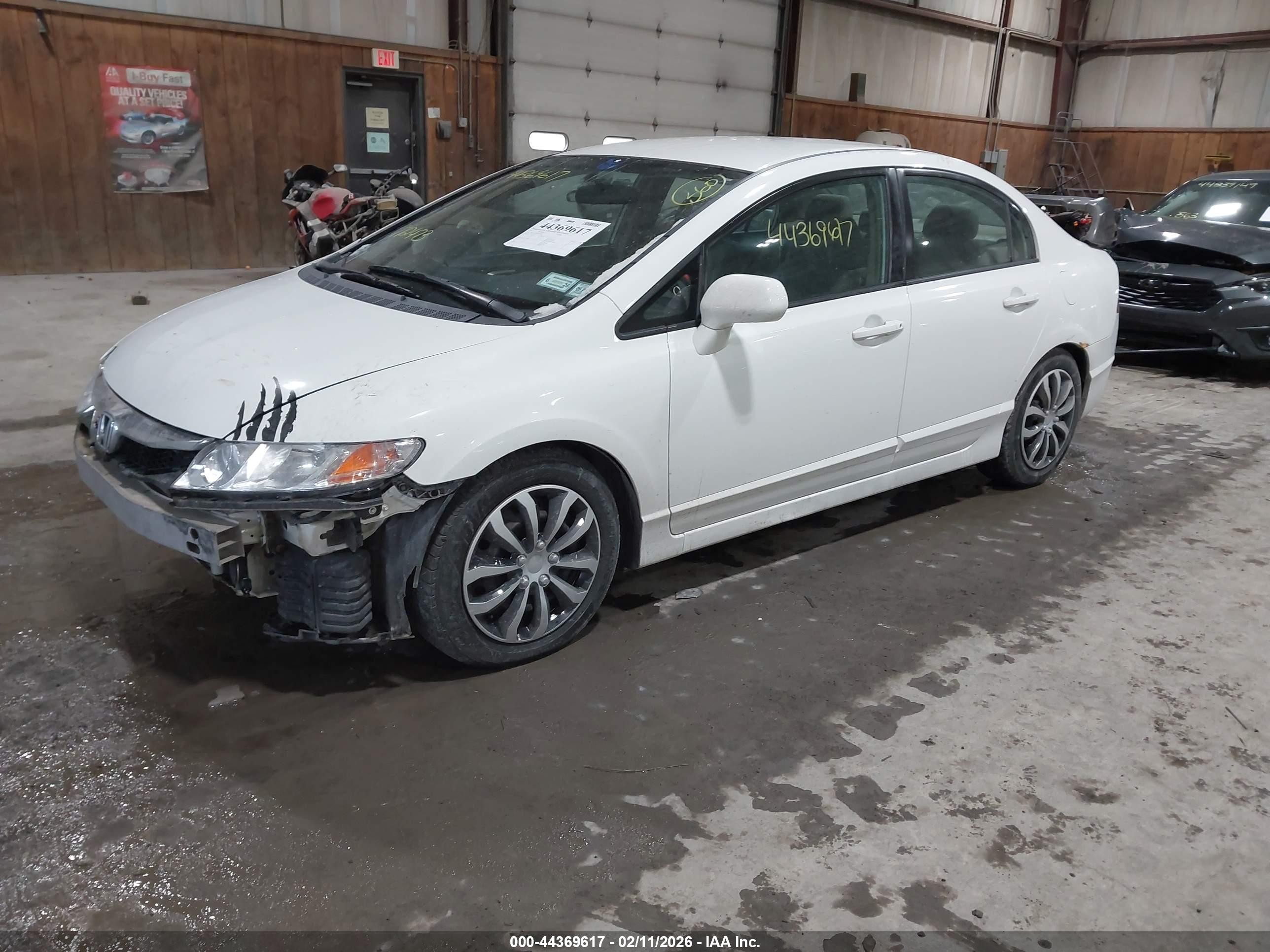 2011 Honda Civic Lx White vin: 2HGFA1F54BH308207
