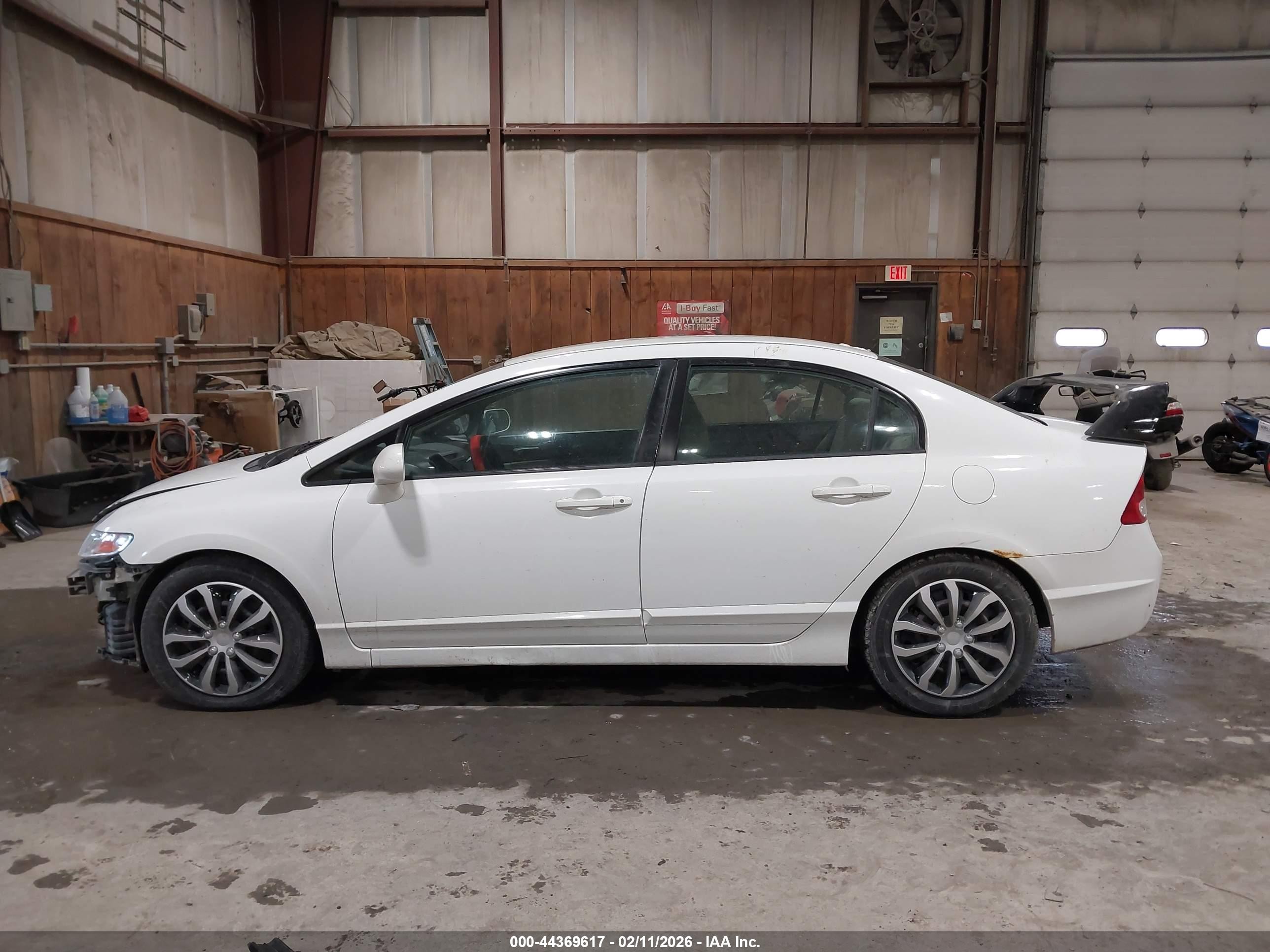 2011 Honda Civic Lx White vin: 2HGFA1F54BH308207