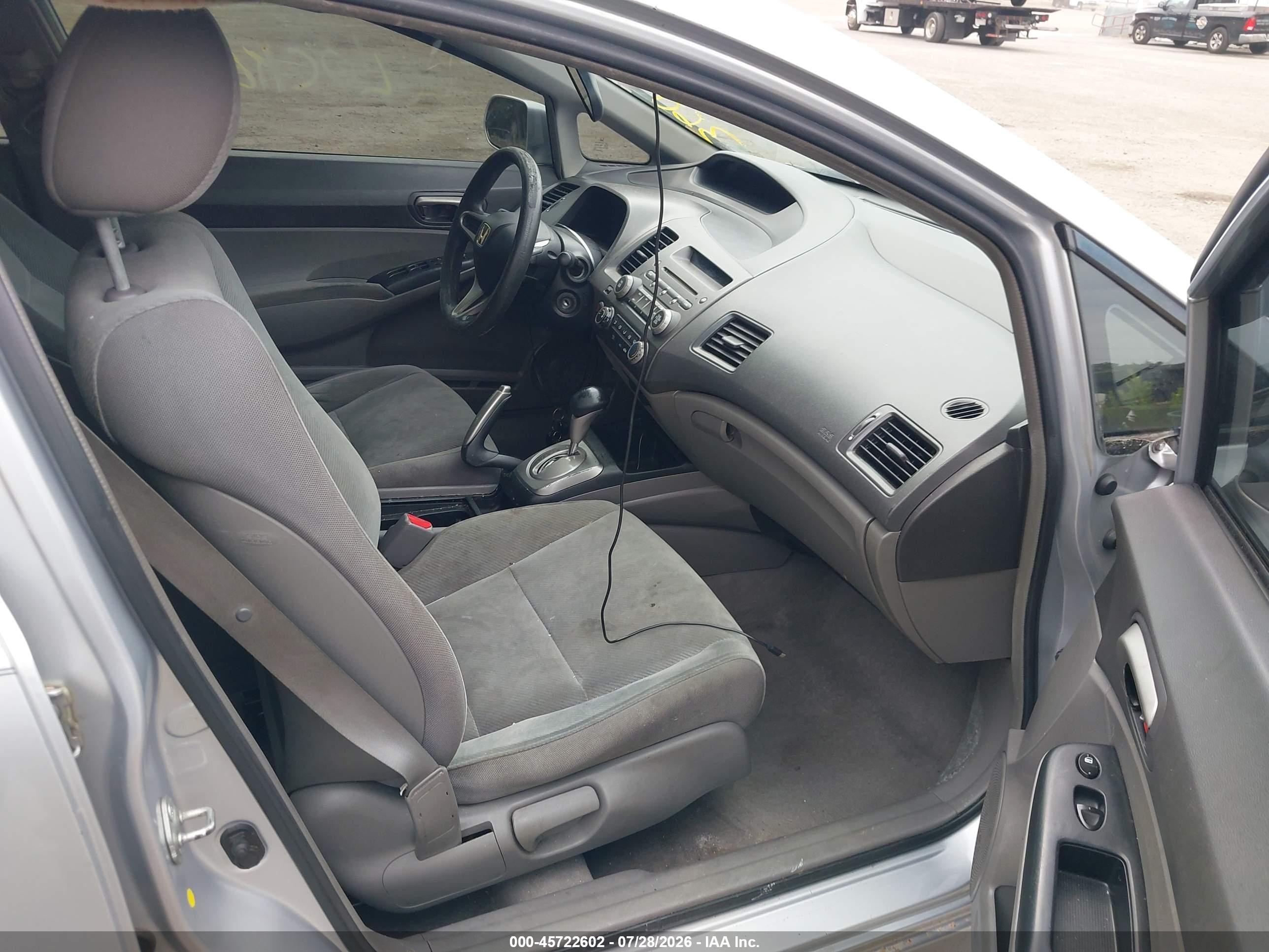 2011 Honda Civic Lx Silver vin: 2HGFA1F54BH505653