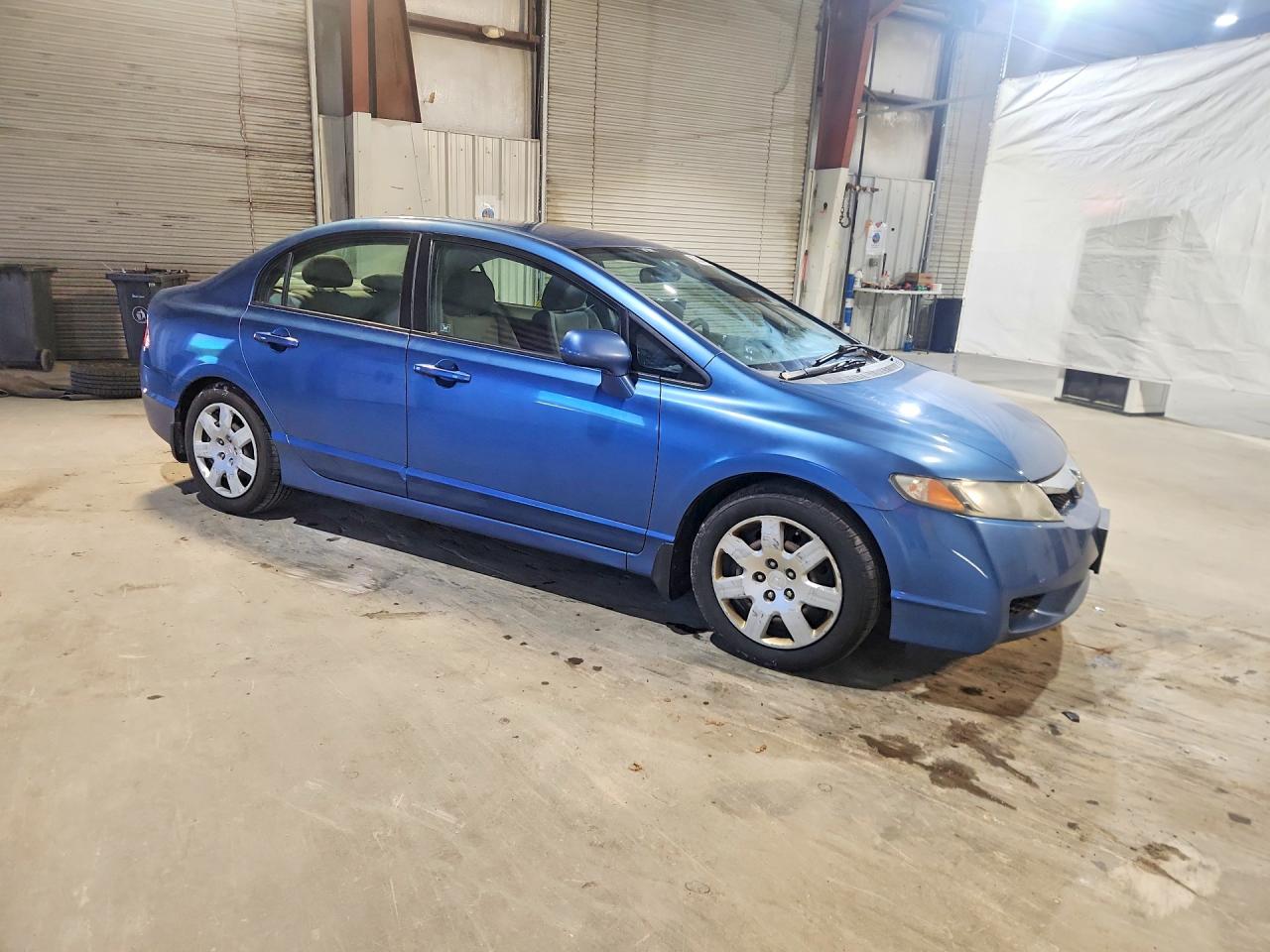 2011 Honda Civic Lx Blue vin: 2HGFA1F54BH506723